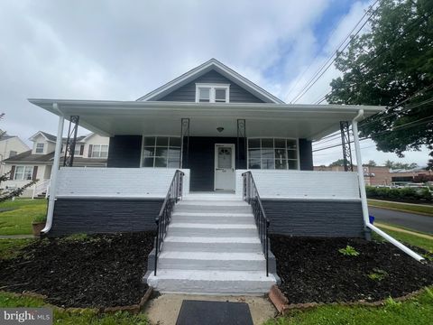 124 STILES AVENUE MAPLE SHADE NJ 08052