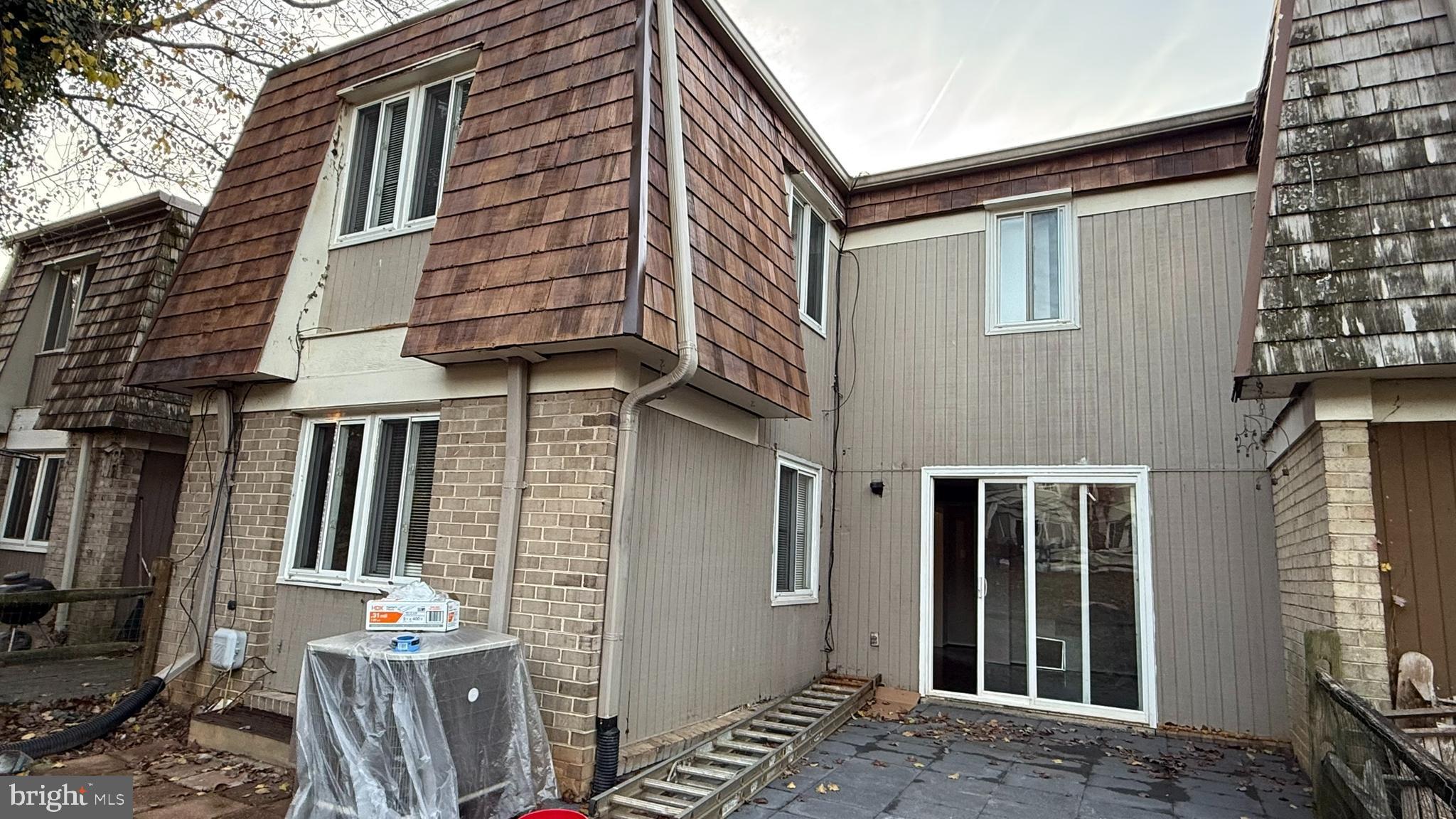 STEDWICK TOWNHOUSES - Residential Lease