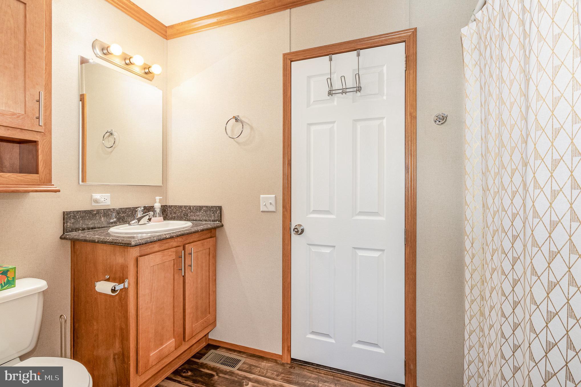 COUNTRY VIEW VILLAGE - Residential