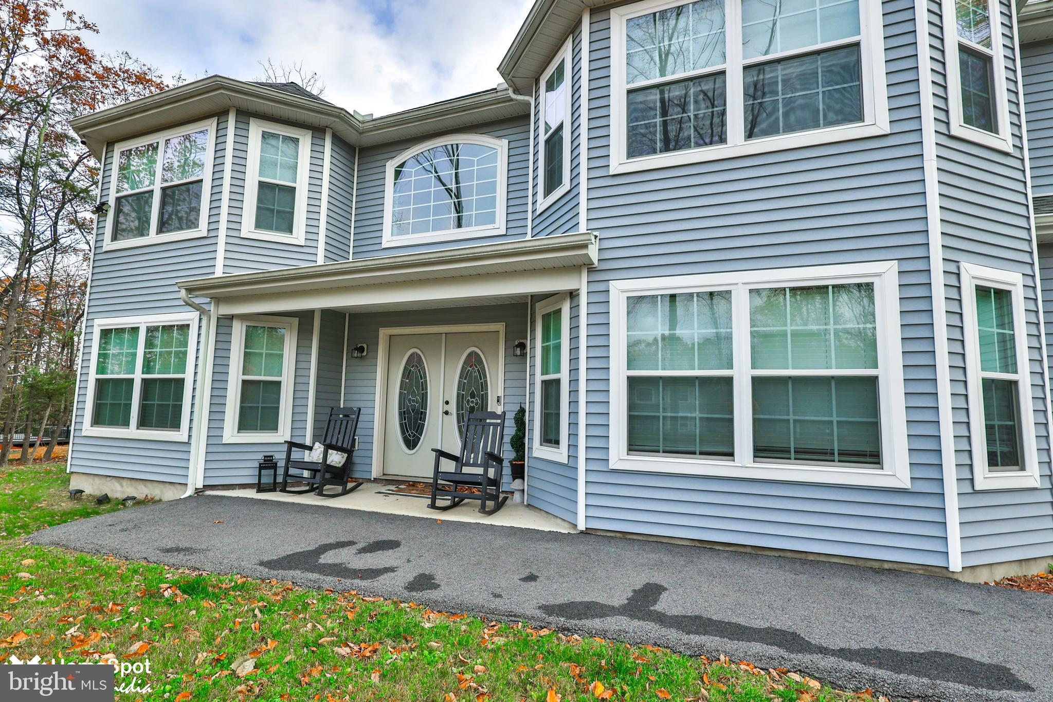 THE WOODS - Residential