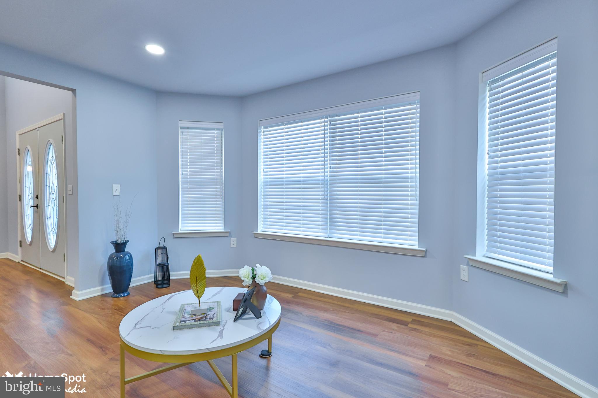 THE WOODS - Residential