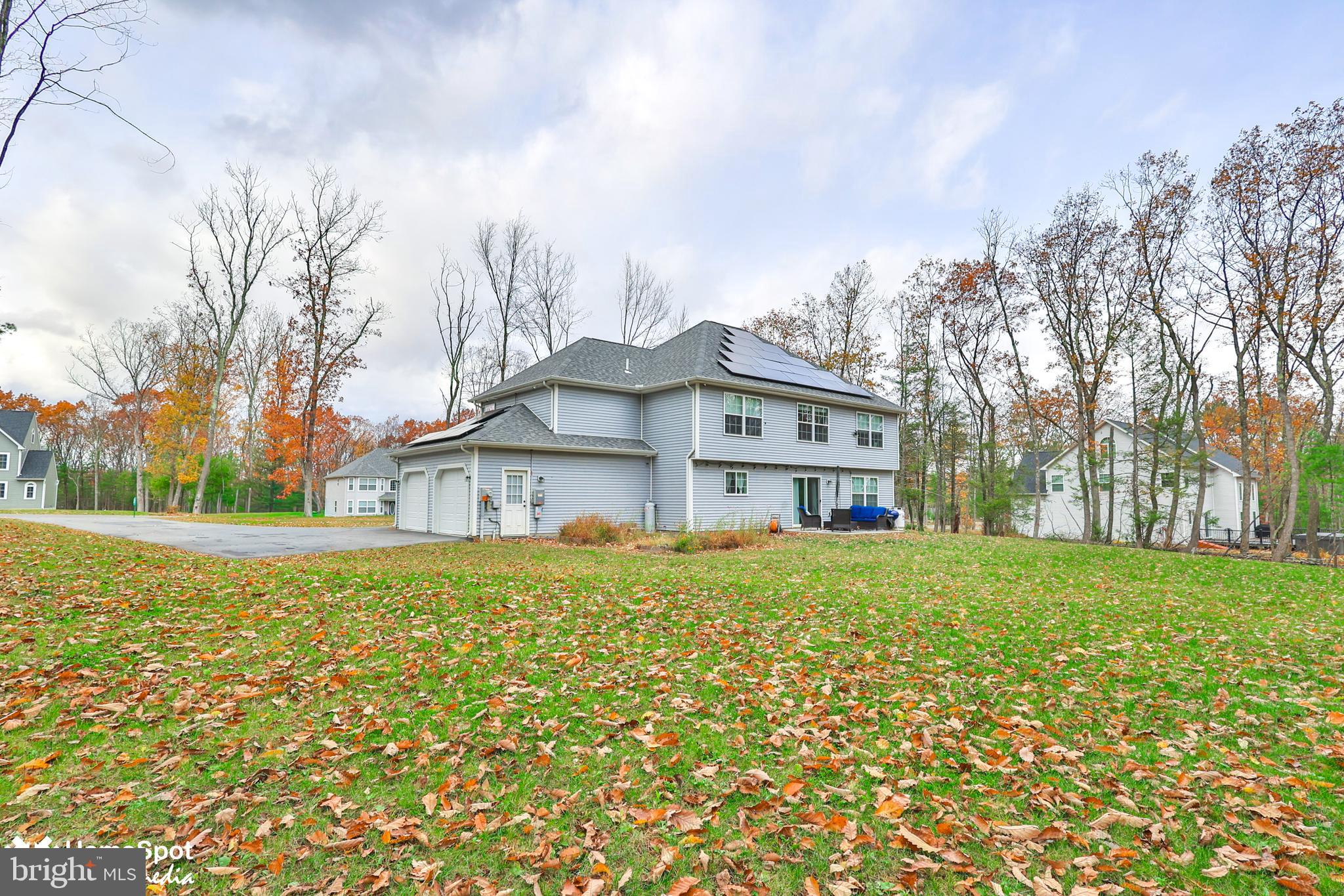 THE WOODS - Residential