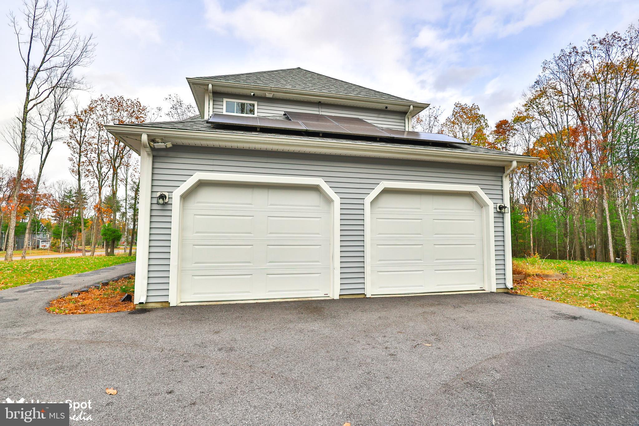 THE WOODS - Residential