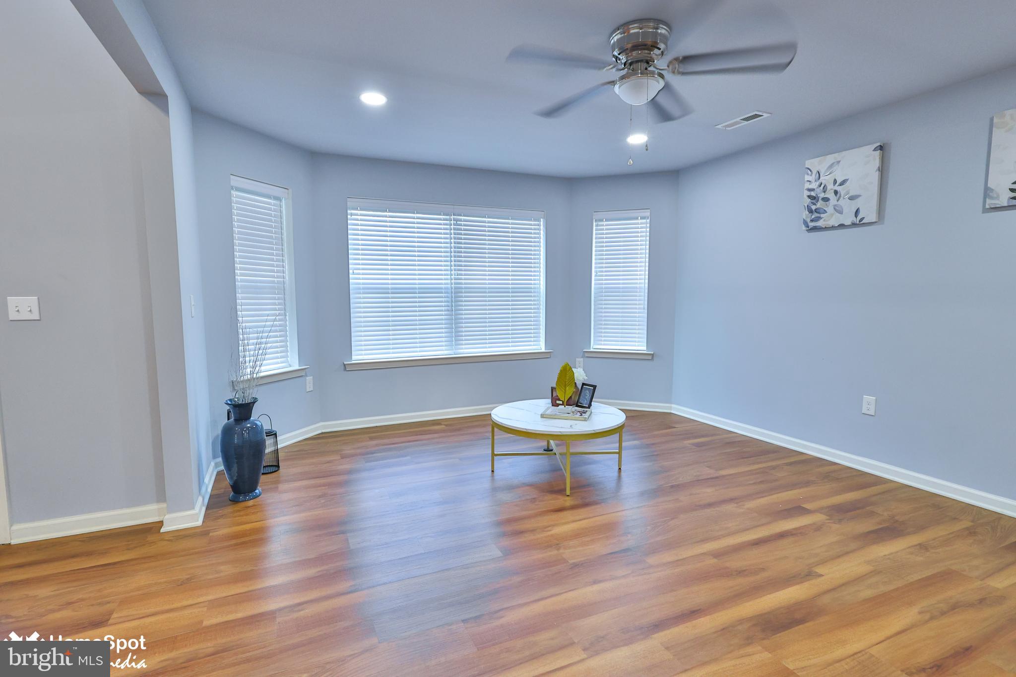 THE WOODS - Residential