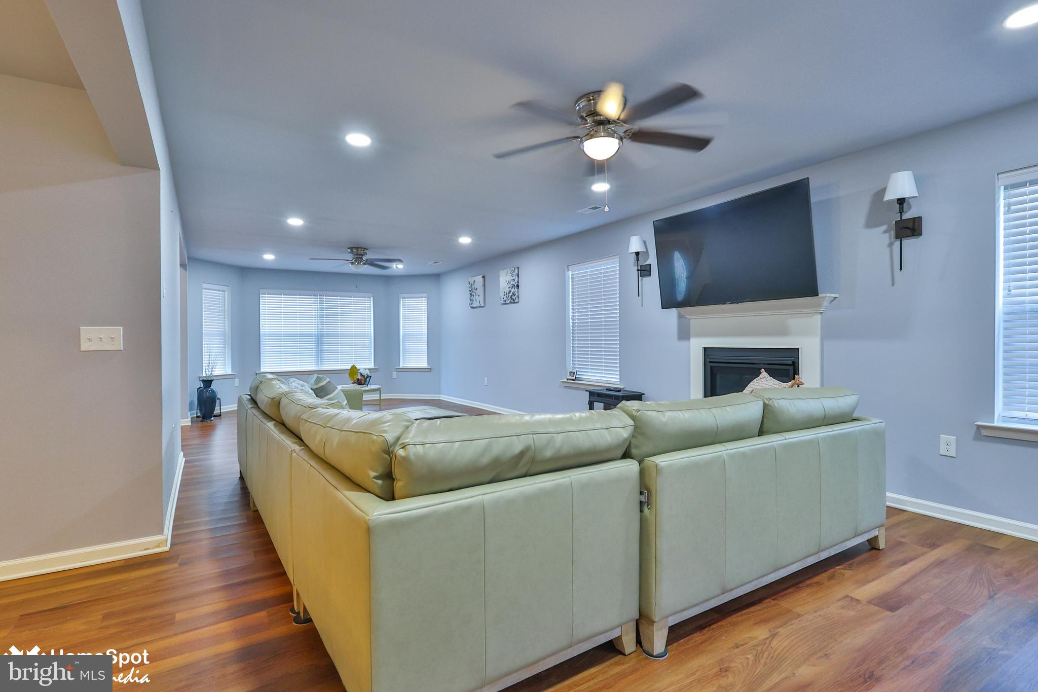 THE WOODS - Residential