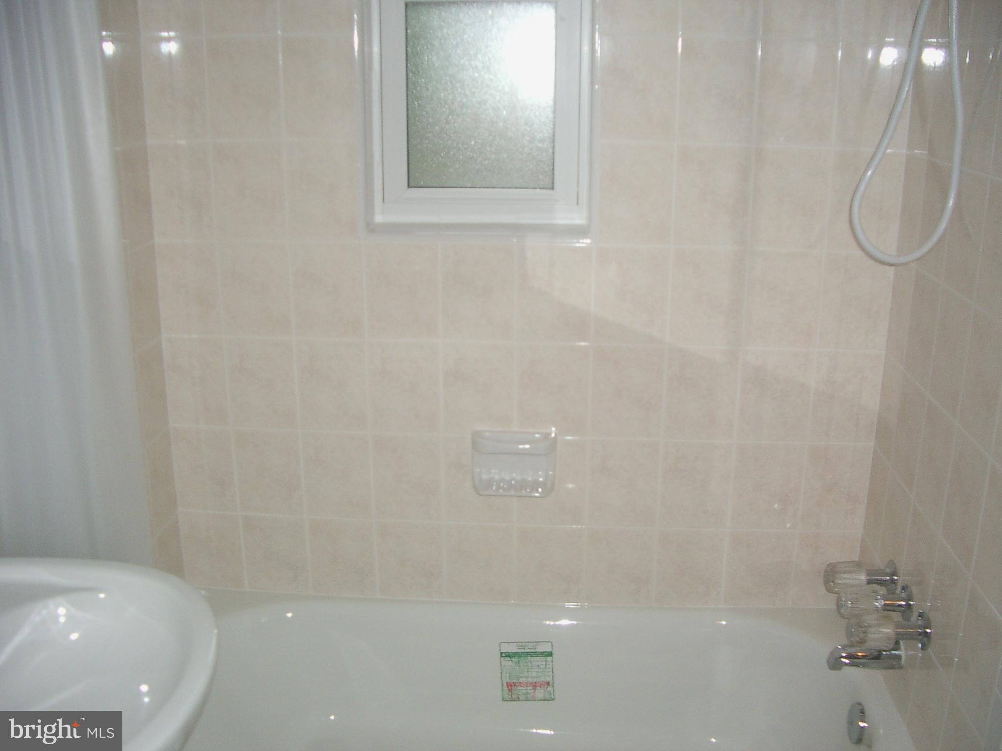 BRENTON/DEL RAY - Residential Lease