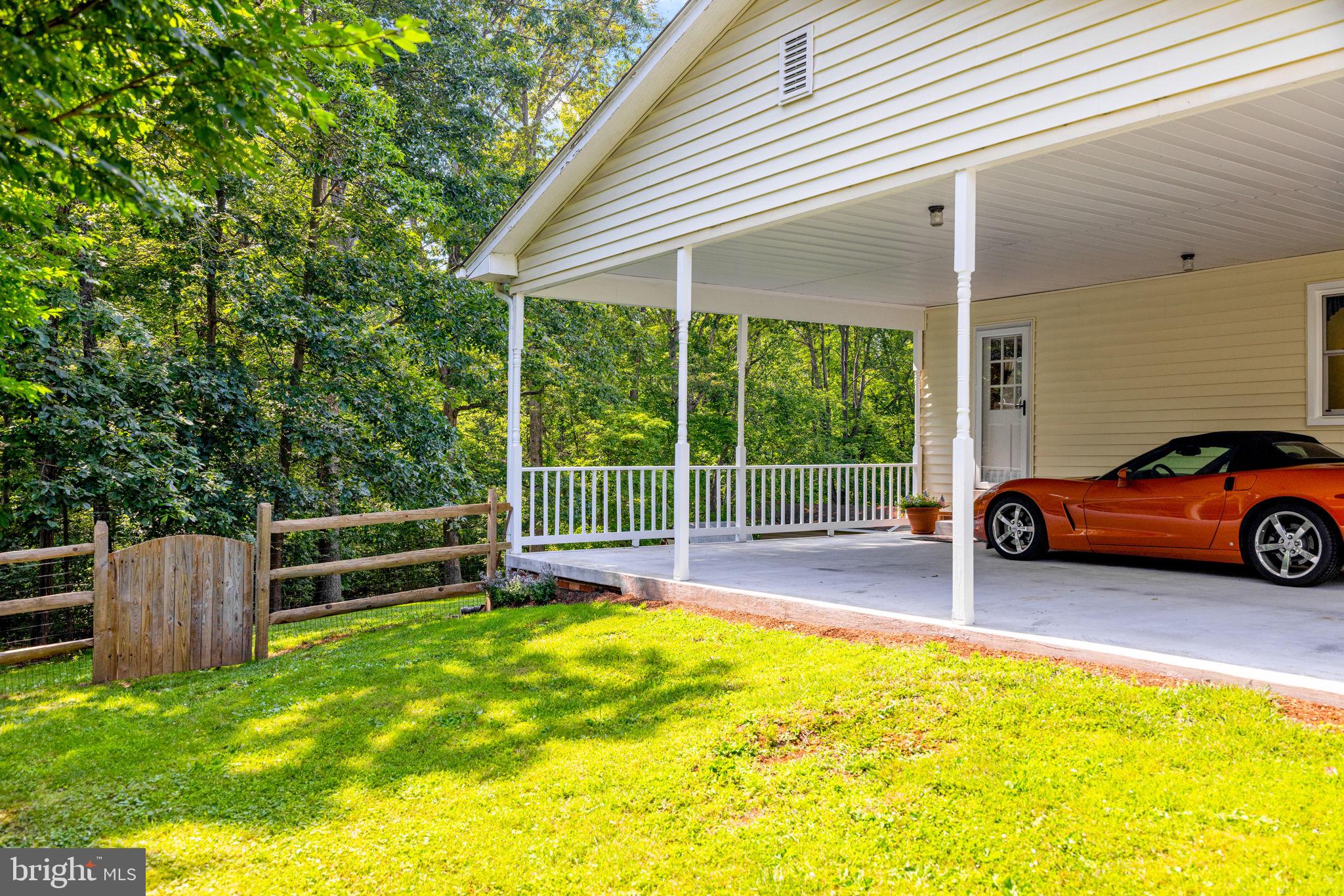 HICKORY GROVE ACRES - Residential