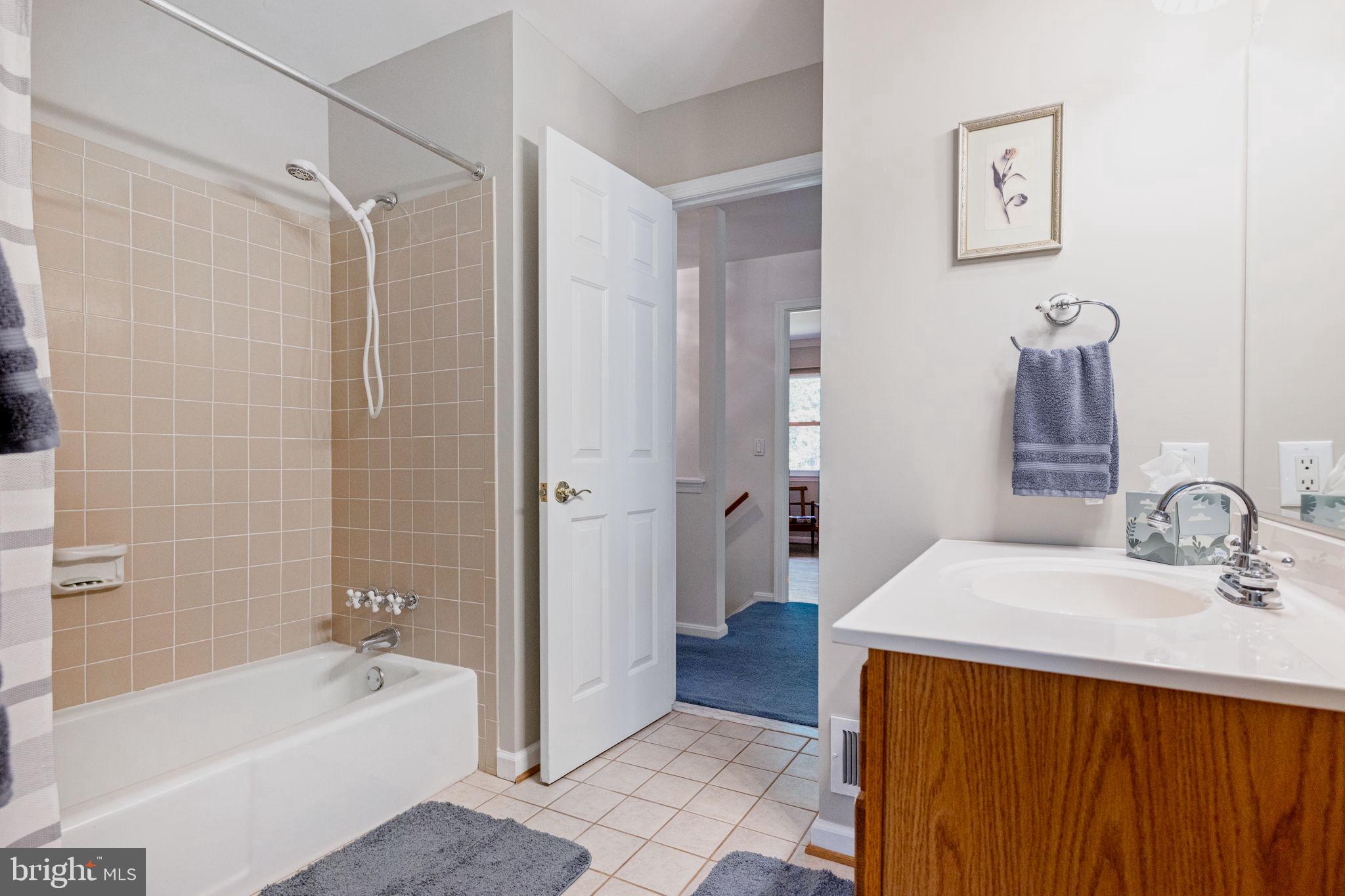 HICKORY GROVE ACRES - Residential