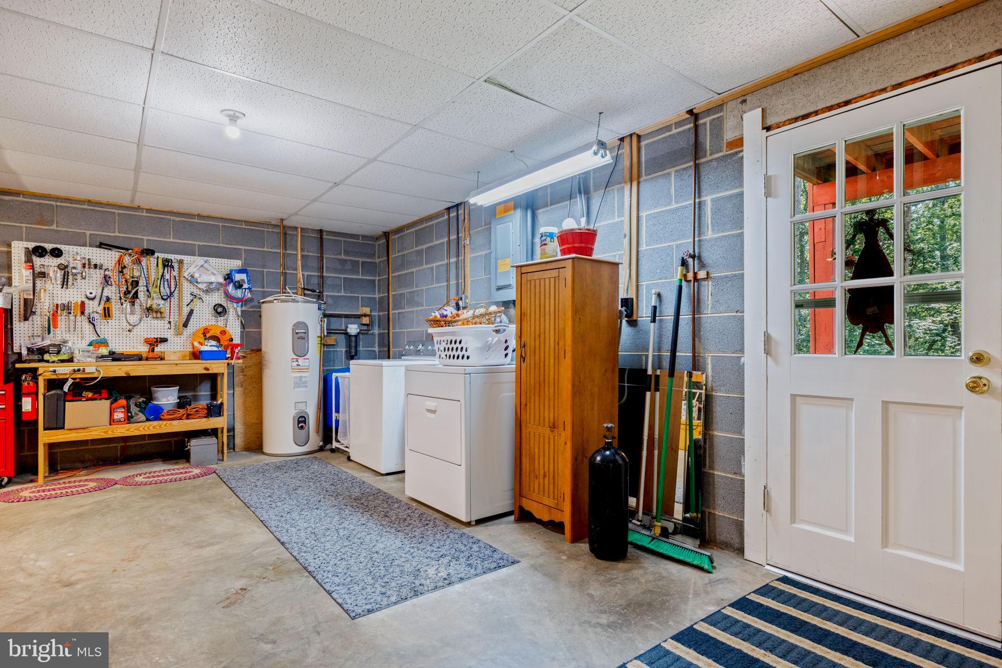 HICKORY GROVE ACRES - Residential