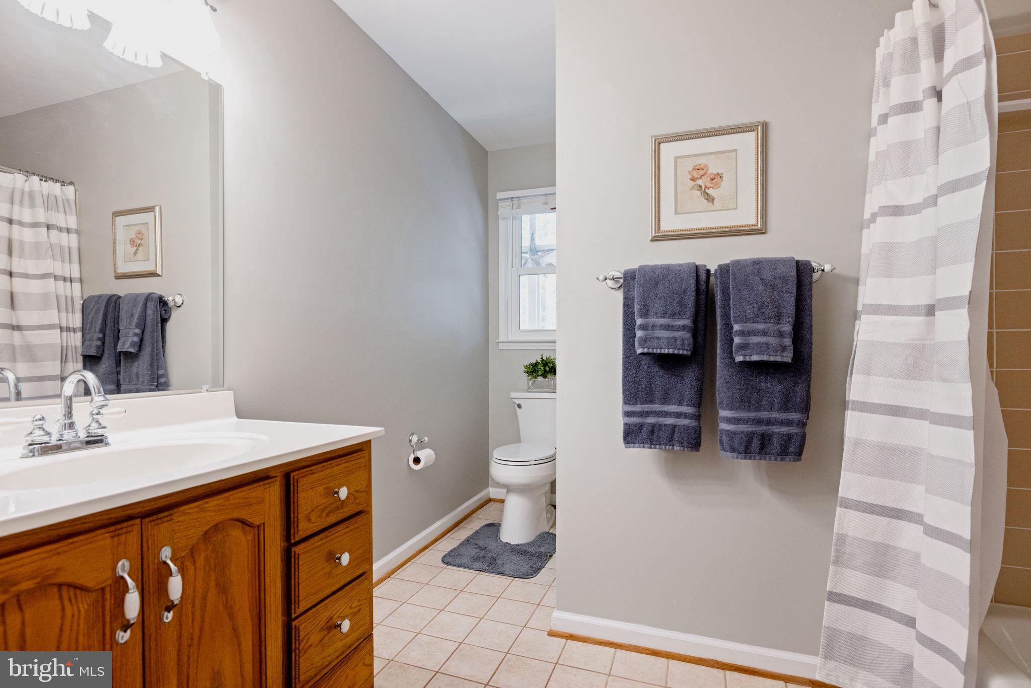 HICKORY GROVE ACRES - Residential