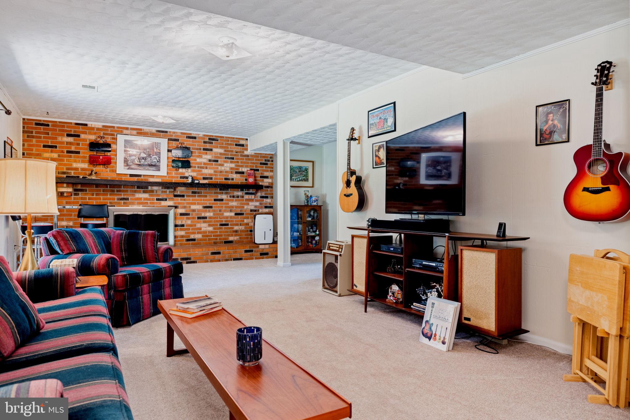 HICKORY GROVE ACRES - Residential