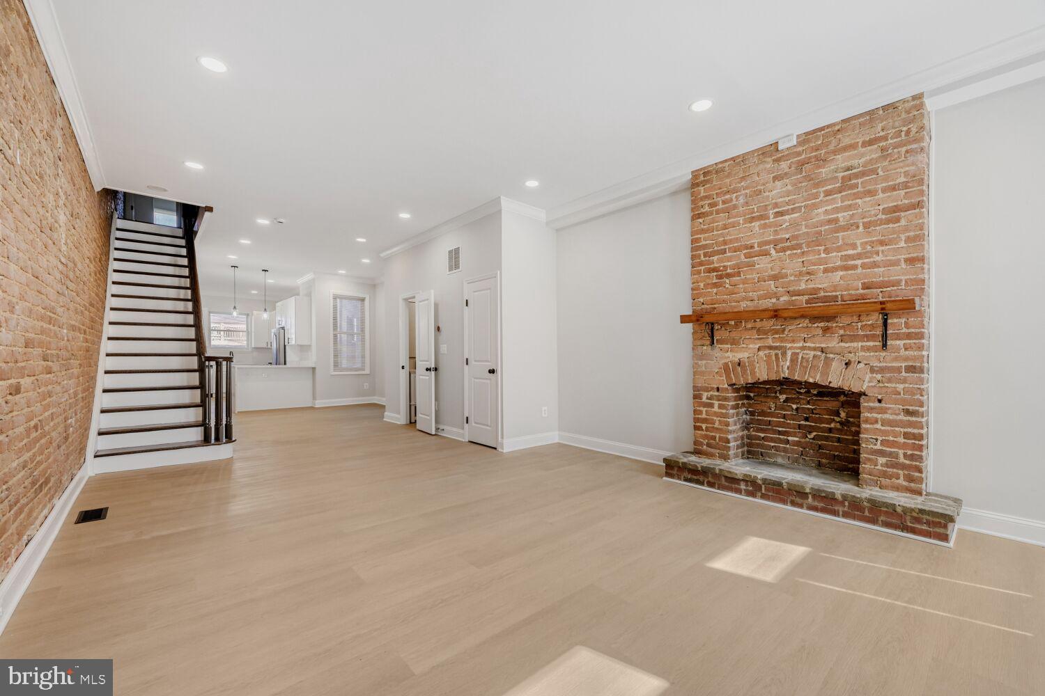 PATTERSON PARK - Residential