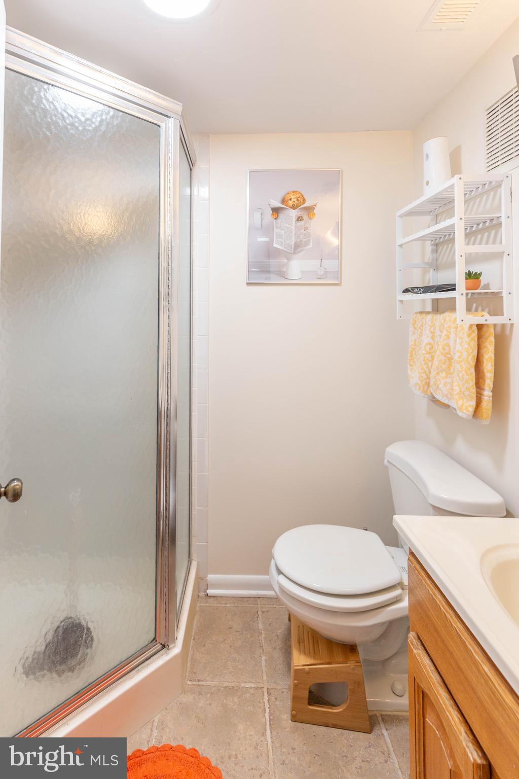 FAIRLINGTON GLEN - Residential Lease