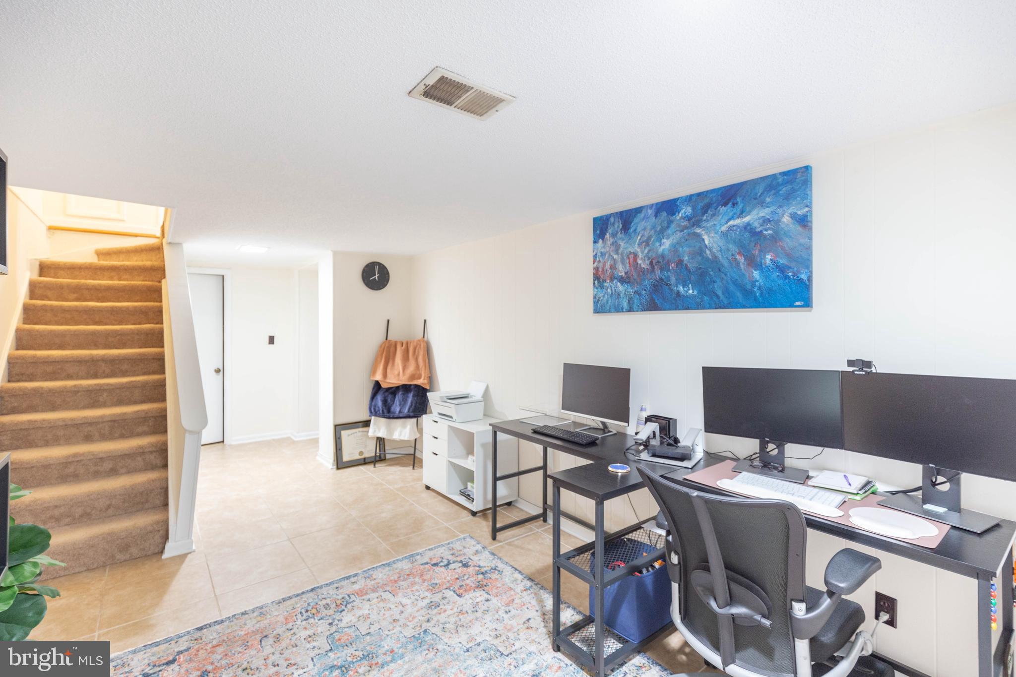 FAIRLINGTON GLEN - Residential Lease