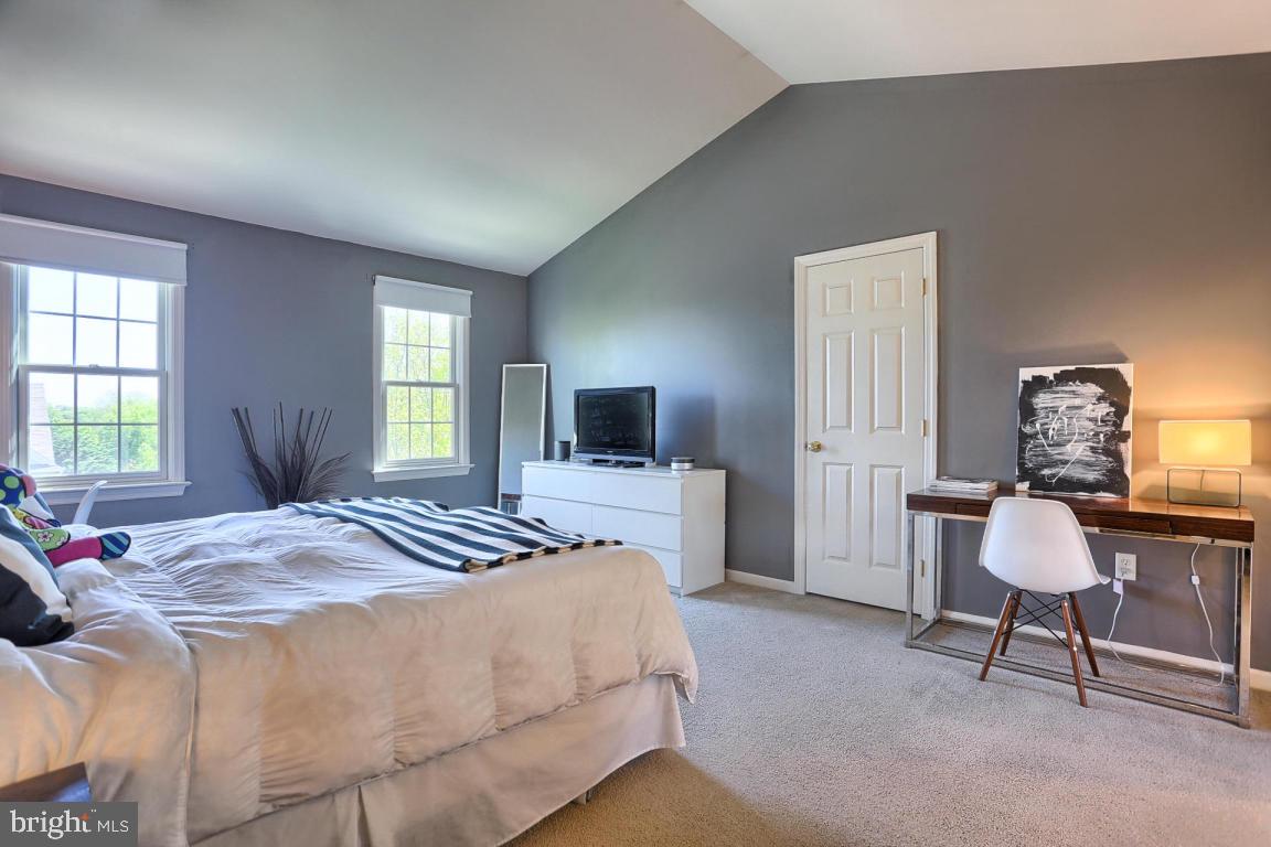 SOUTHRIDGE - Residential