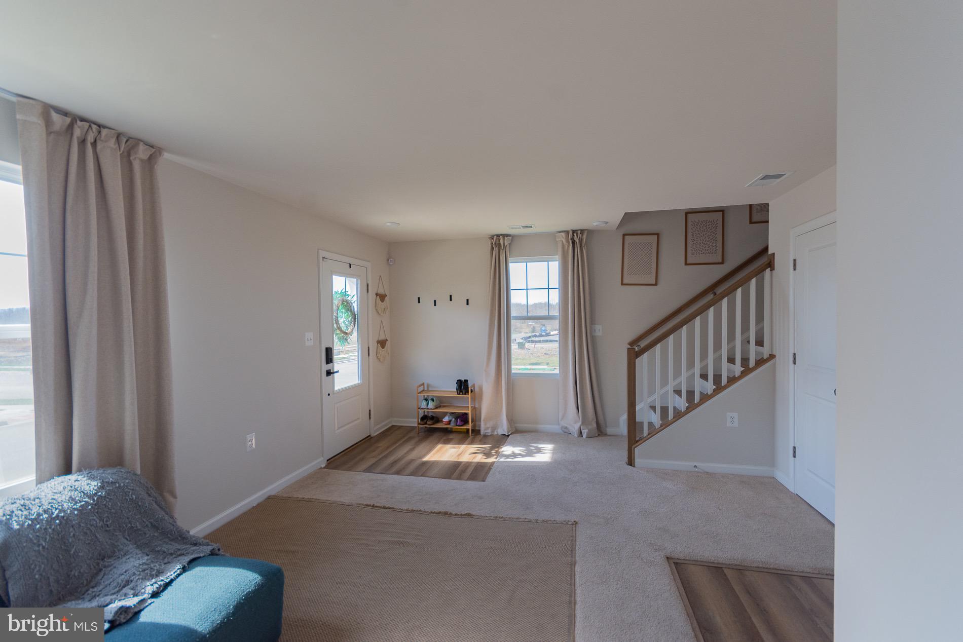 PRESIDENTS POINTE - Residential Lease