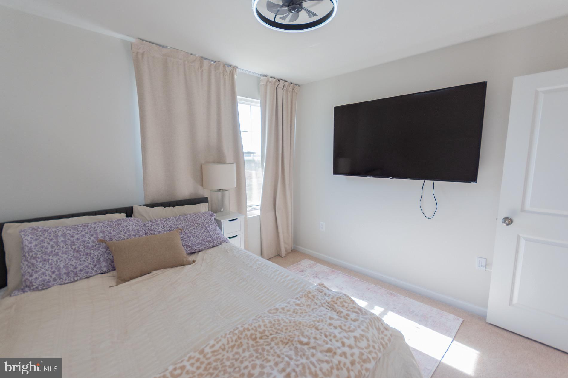 PRESIDENTS POINTE - Residential Lease