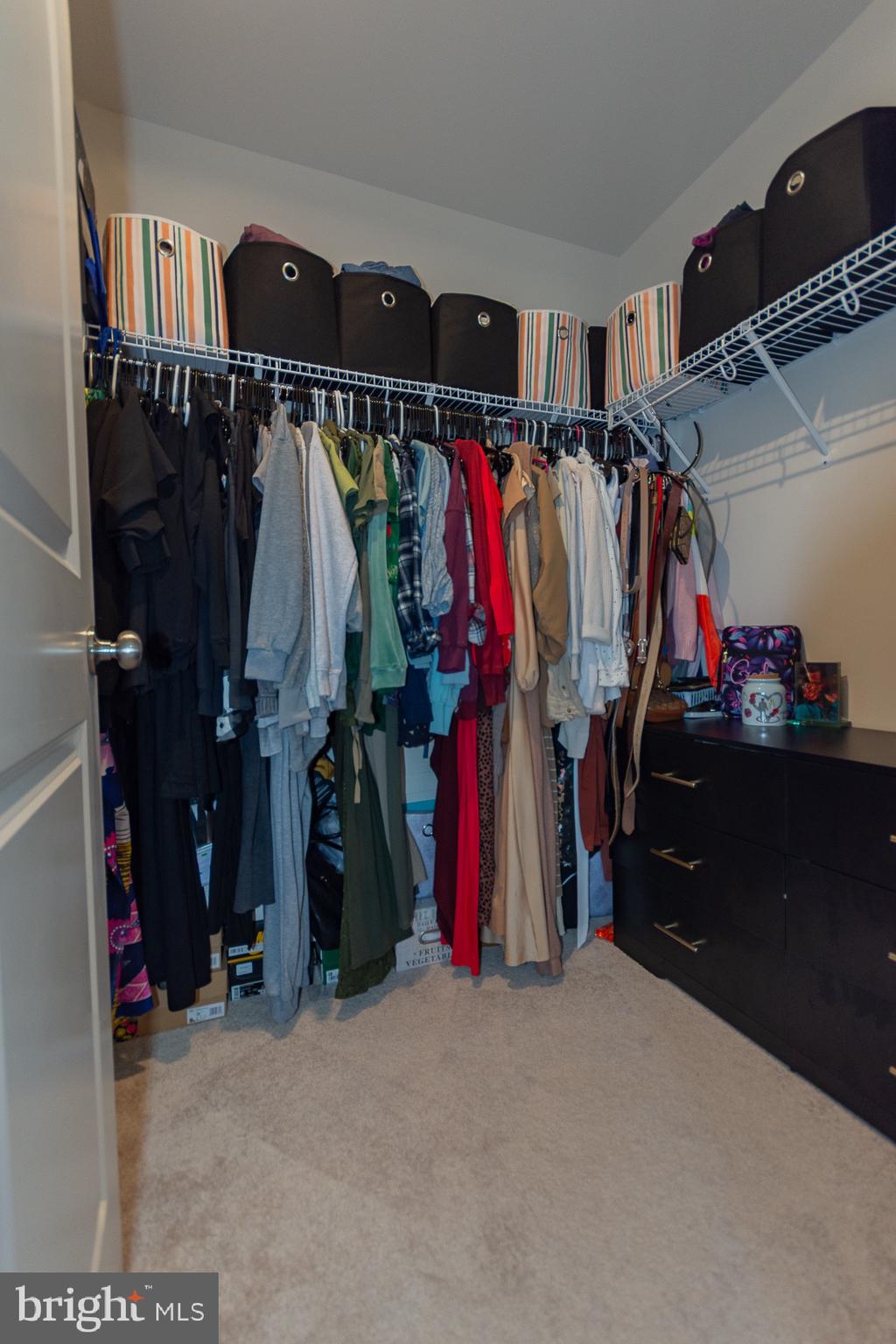 PRESIDENTS POINTE - Residential Lease