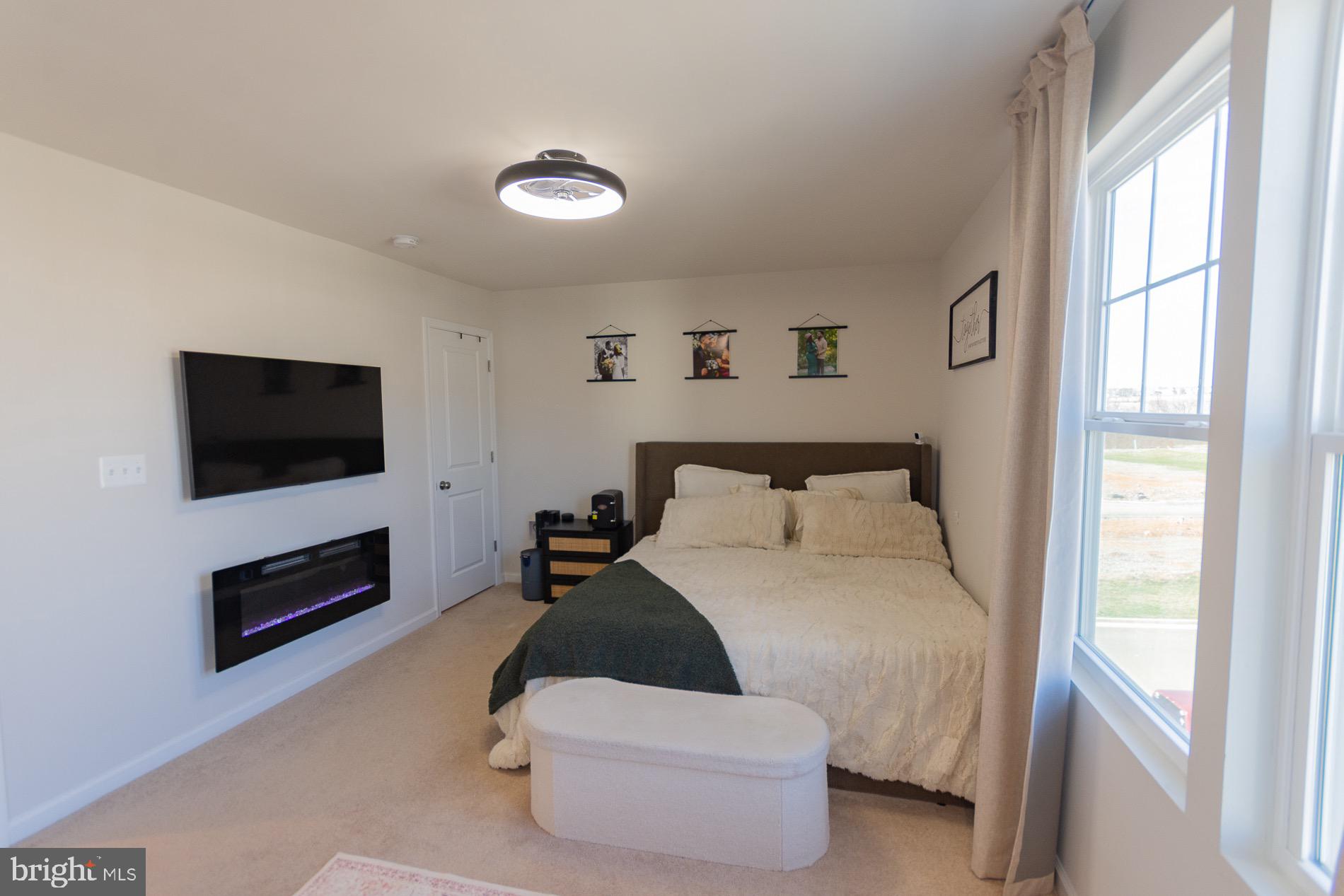 PRESIDENTS POINTE - Residential Lease