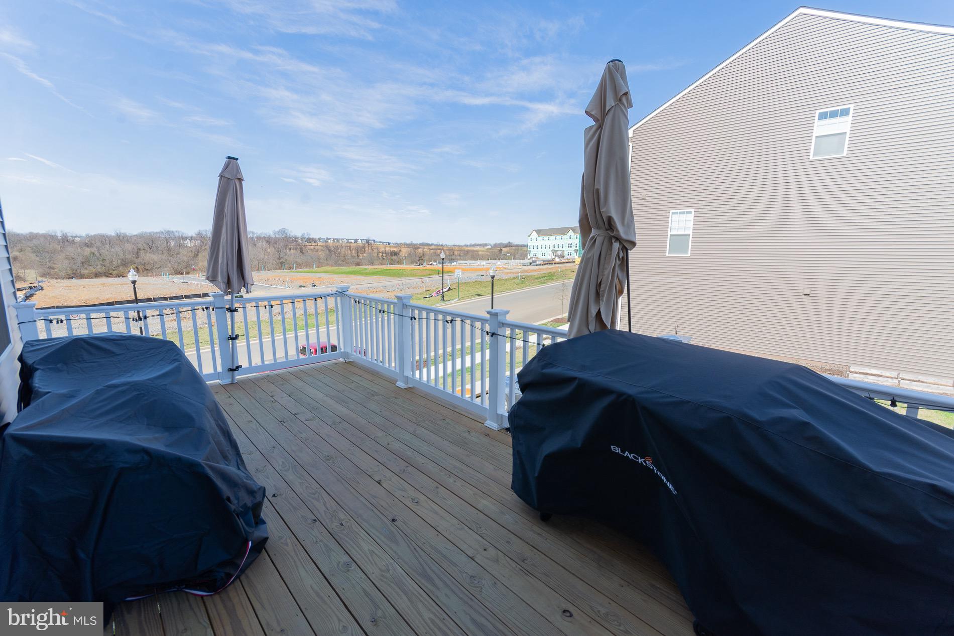 PRESIDENTS POINTE - Residential Lease