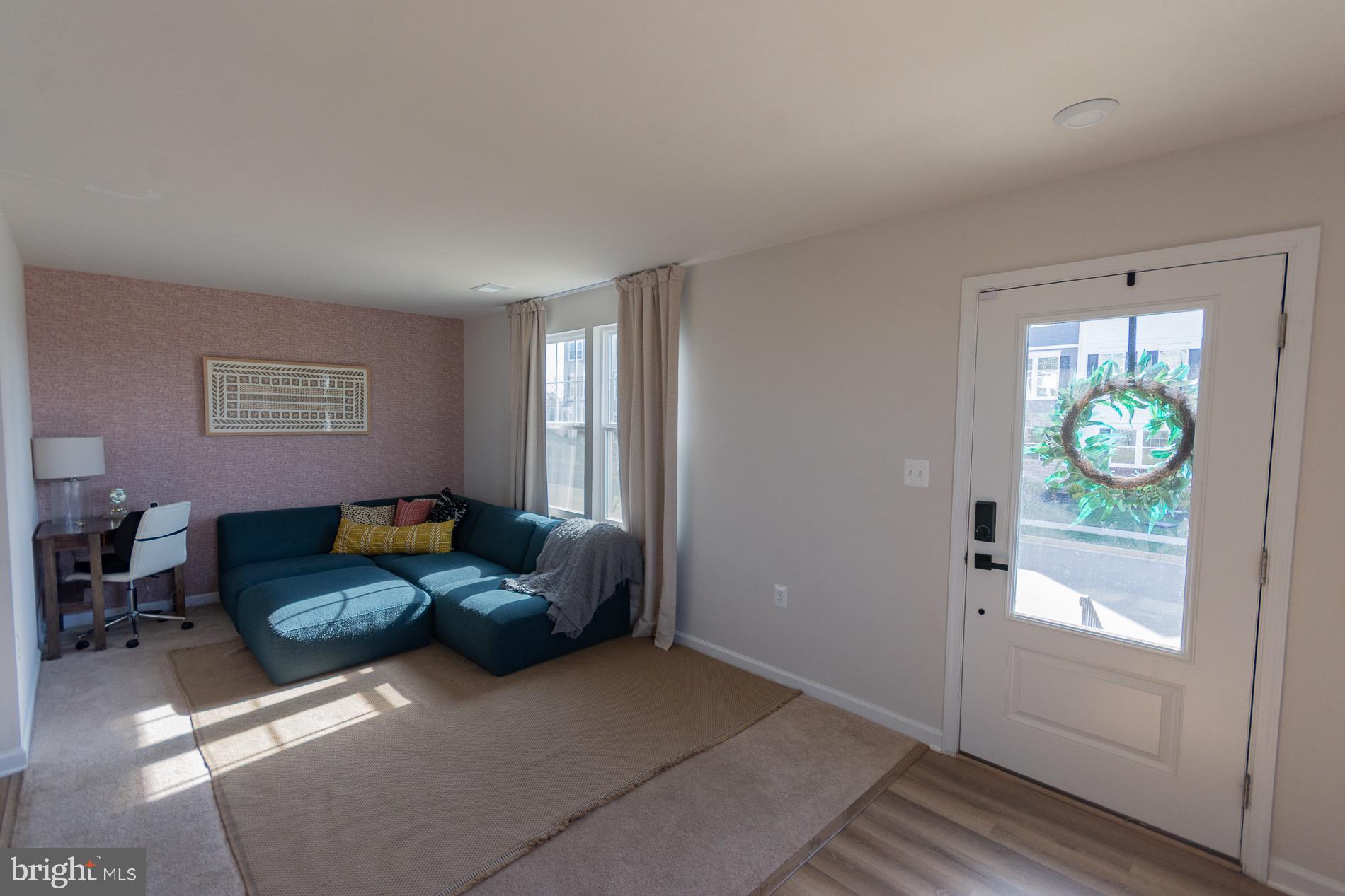 PRESIDENTS POINTE - Residential Lease