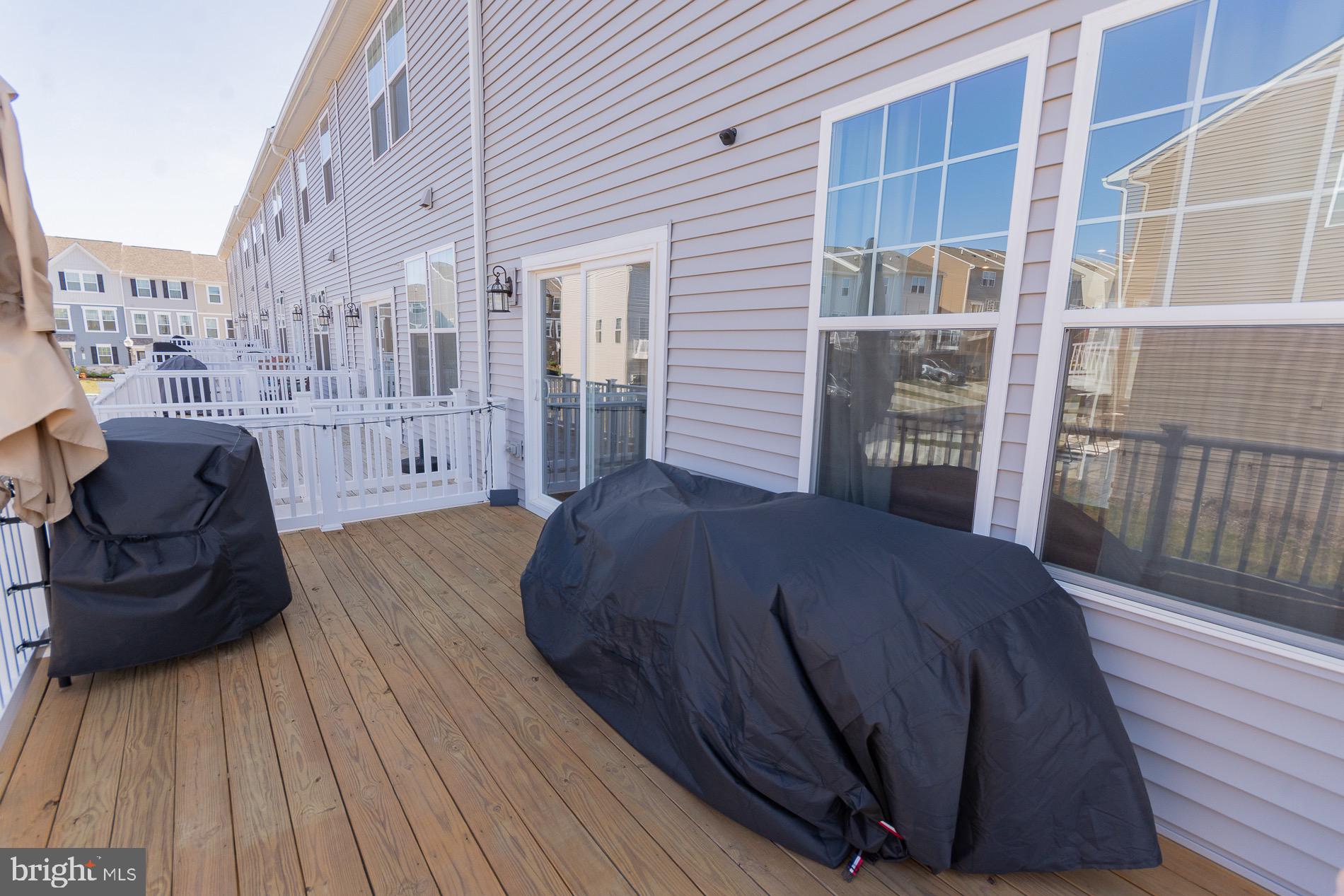 PRESIDENTS POINTE - Residential Lease