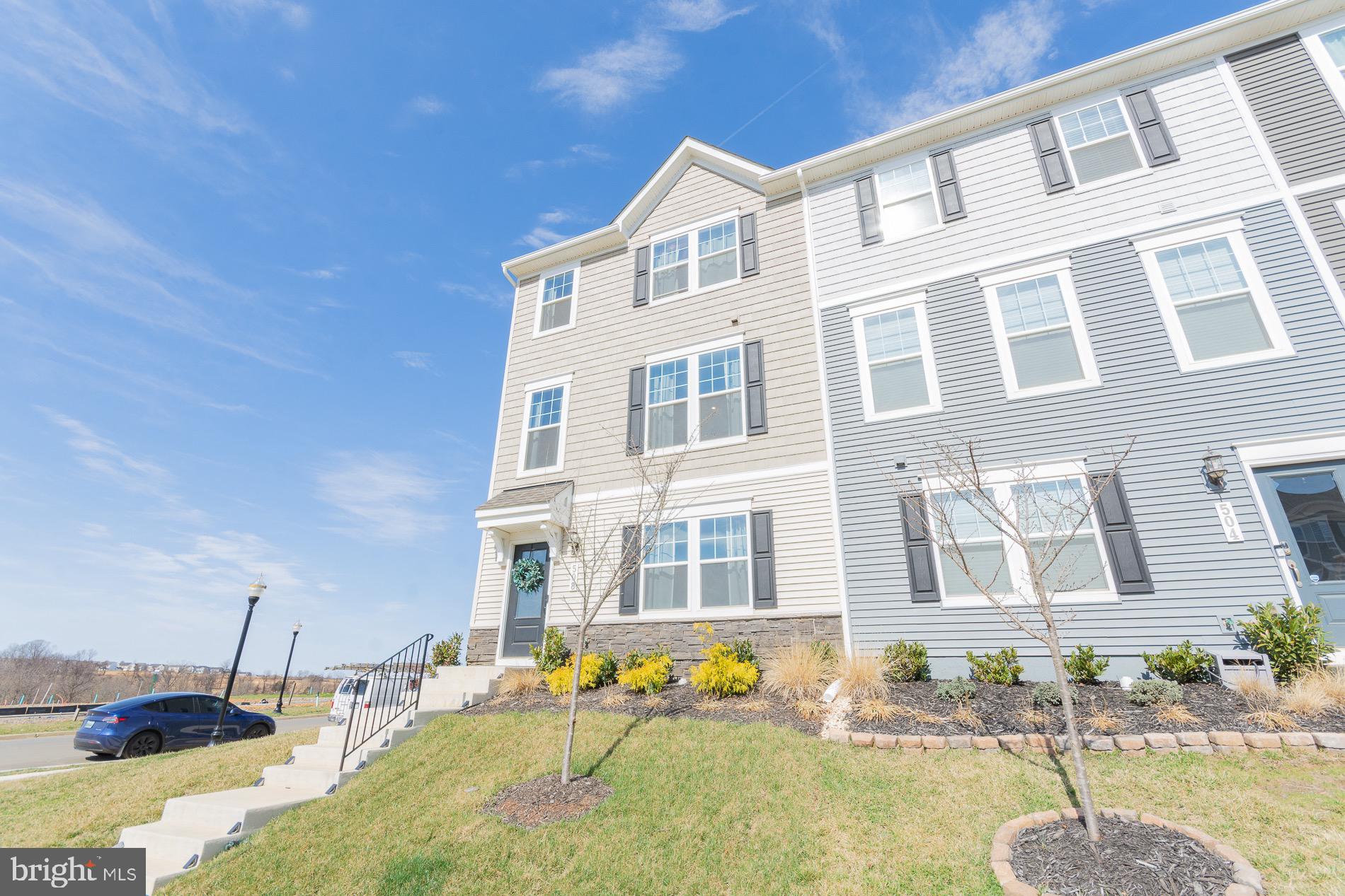 PRESIDENTS POINTE - Residential Lease