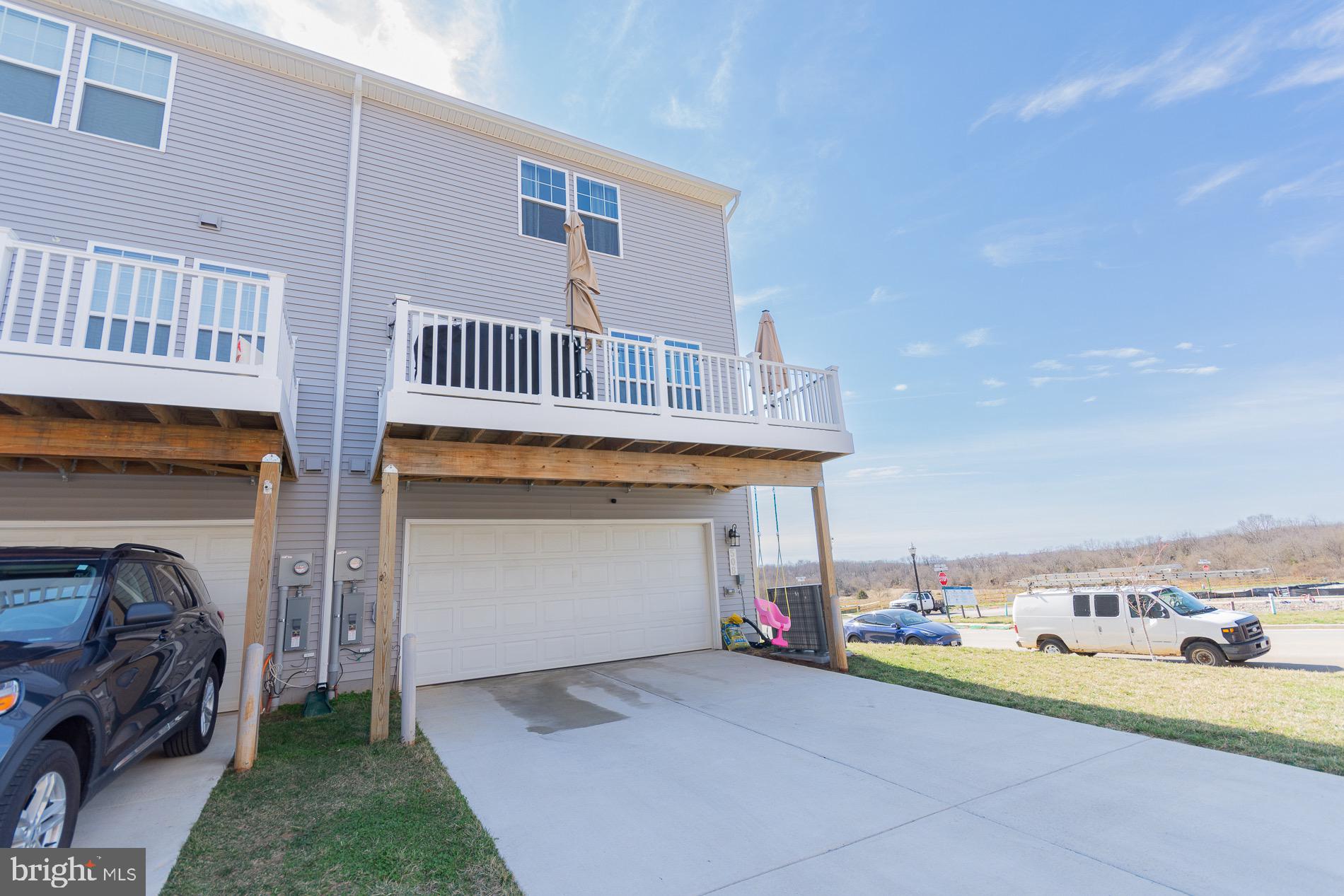 PRESIDENTS POINTE - Residential Lease