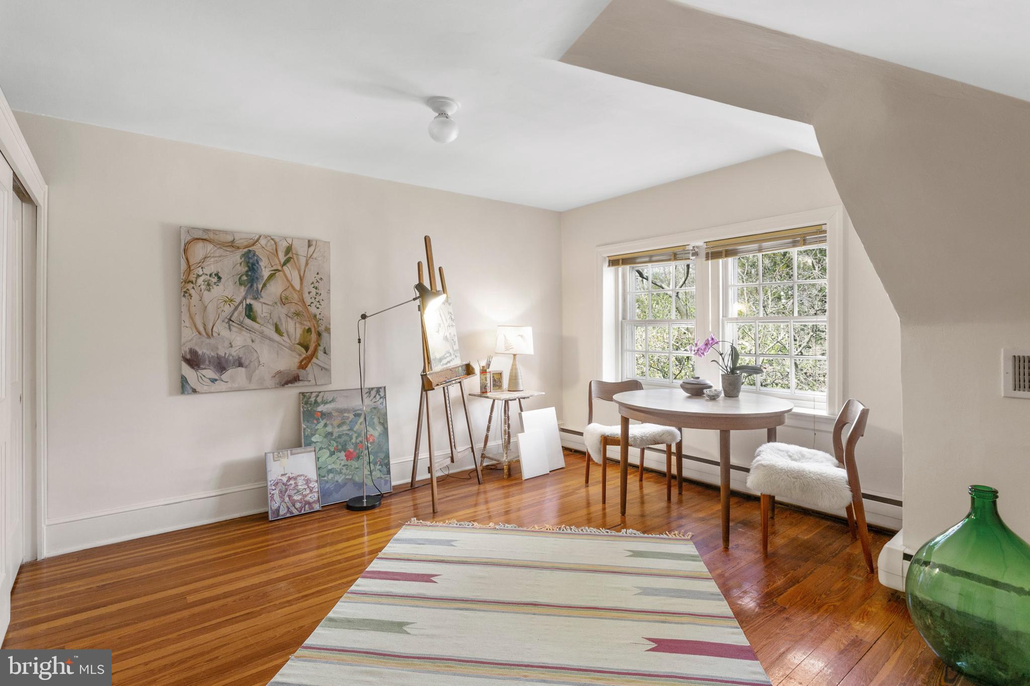 CHESTNUT HILL - Residential