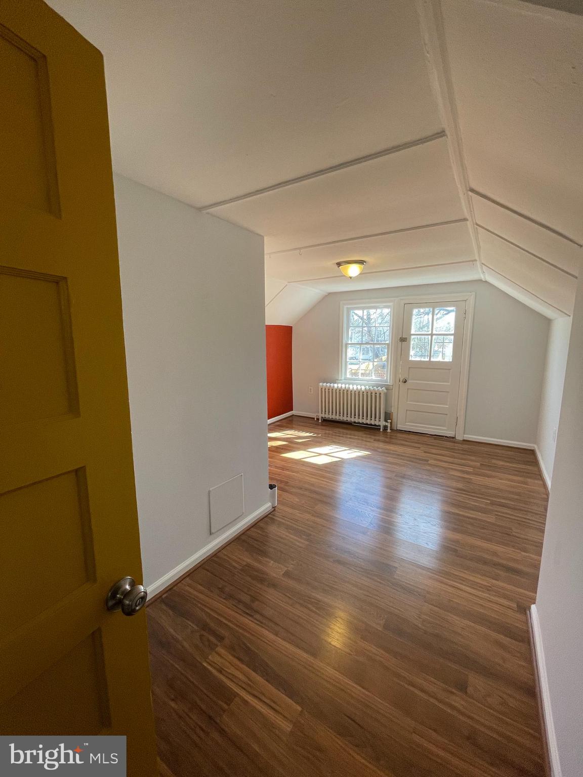 MOUNT RAINIER - Residential Lease