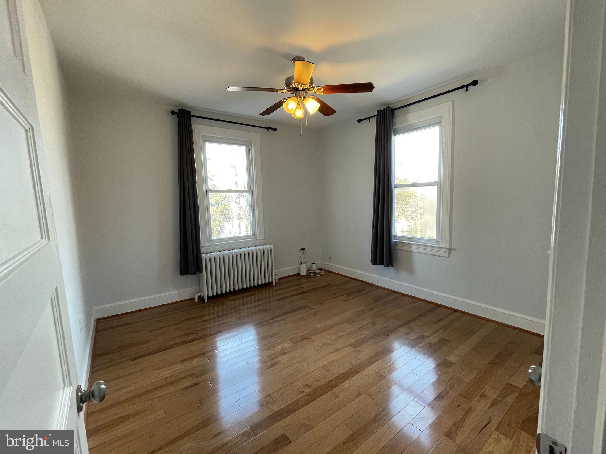 MOUNT RAINIER - Residential Lease