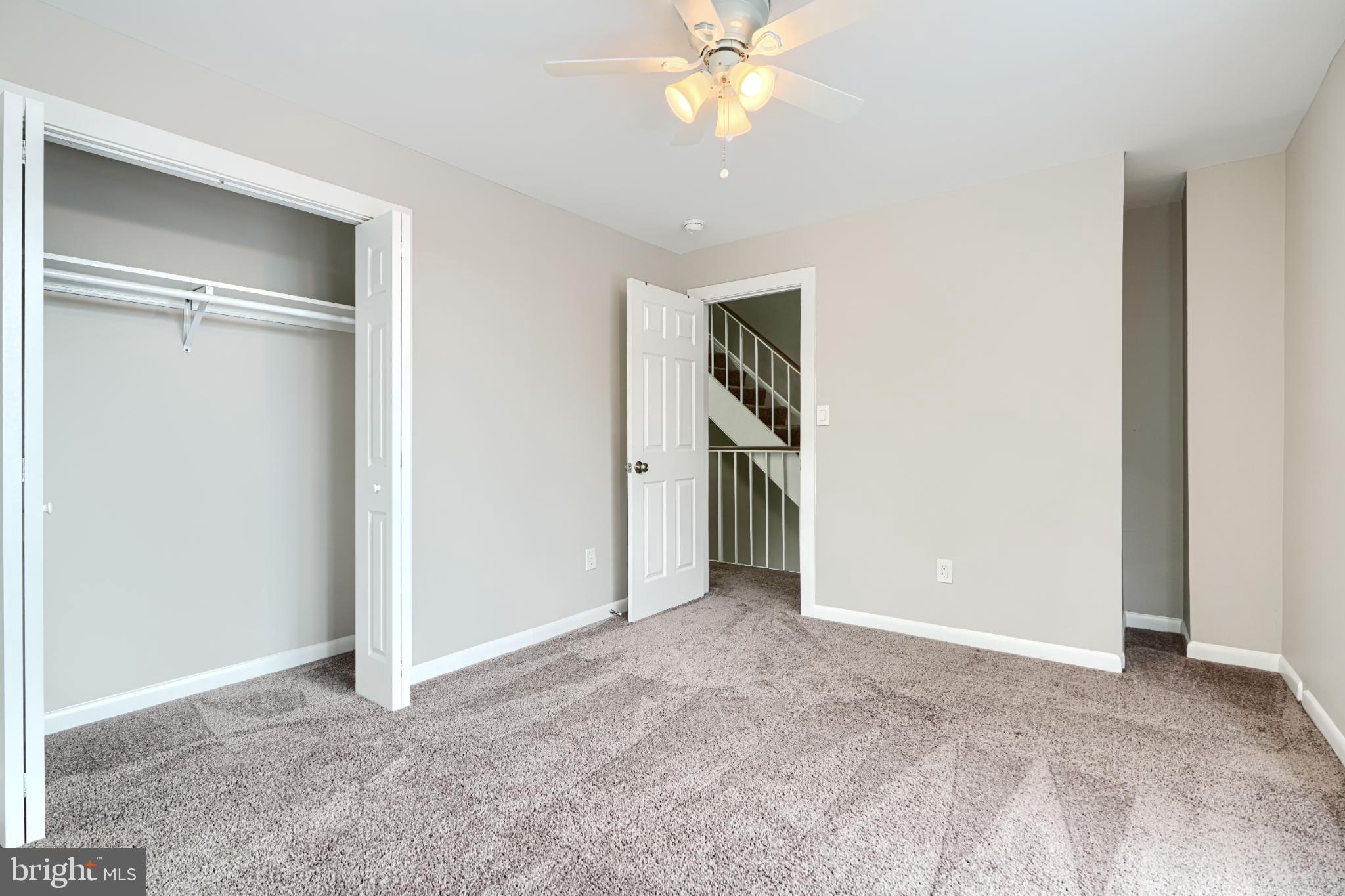 TOWN CENTER - Residential Lease