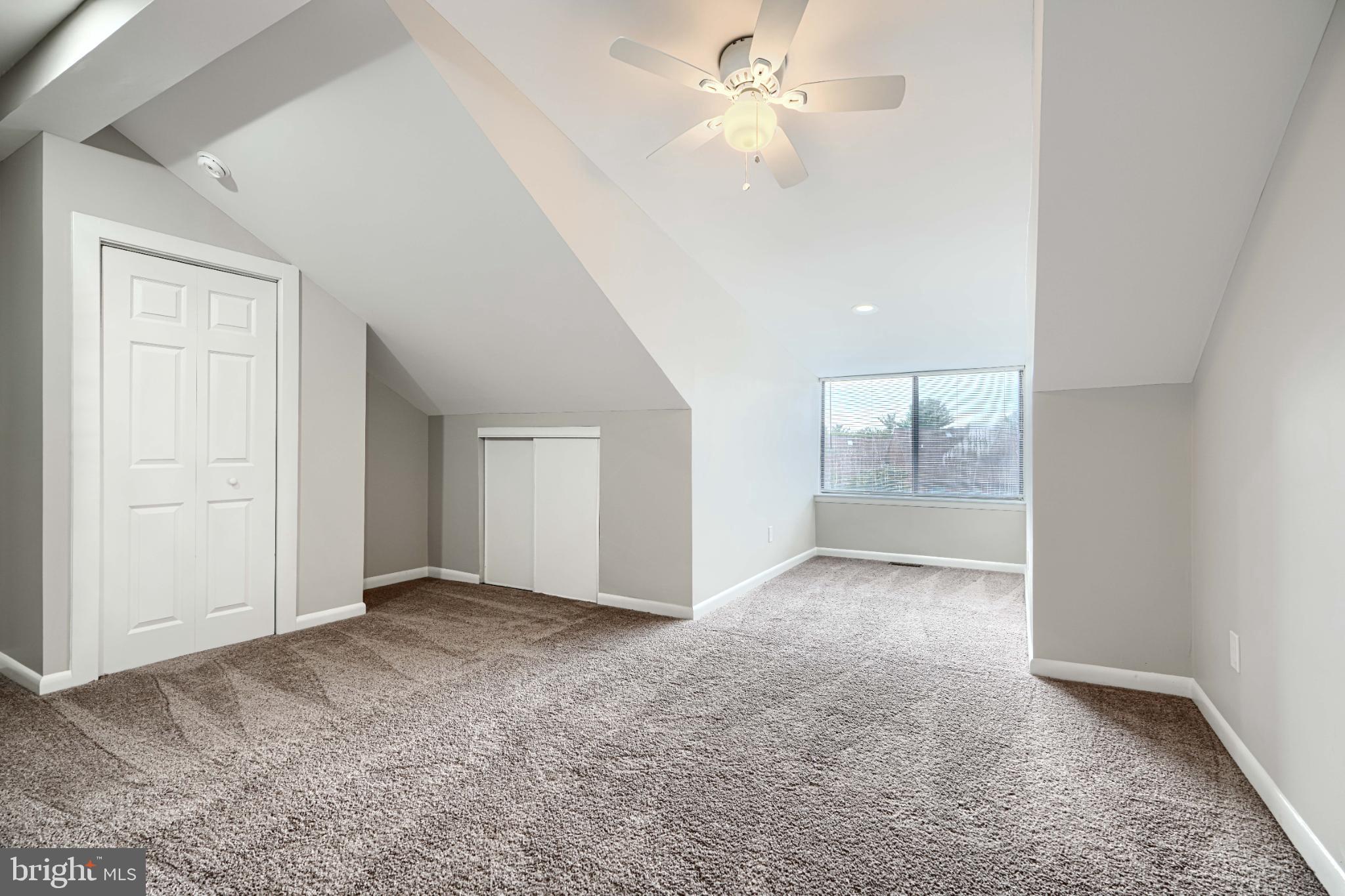 TOWN CENTER - Residential Lease