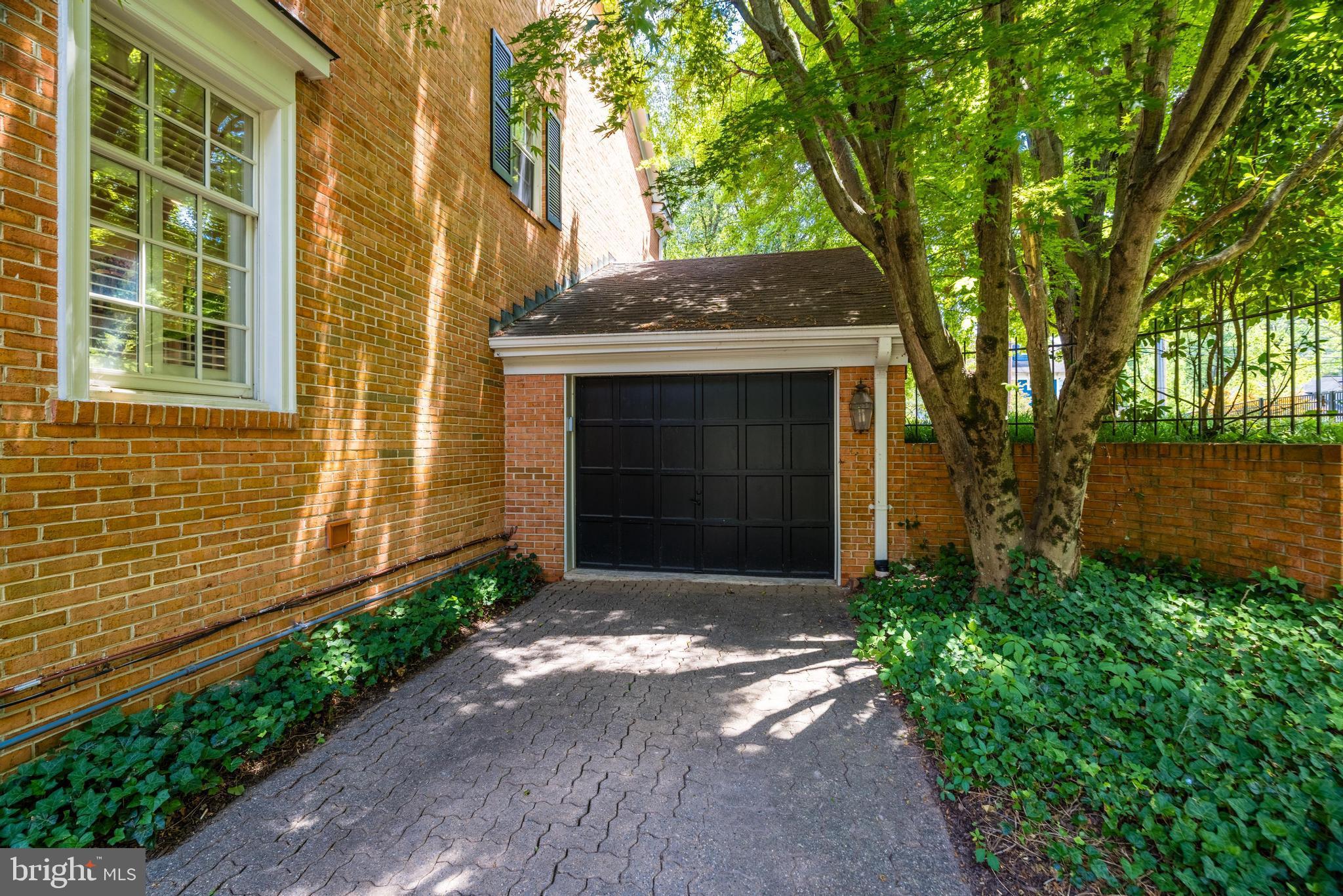 THE GLEBE - Residential