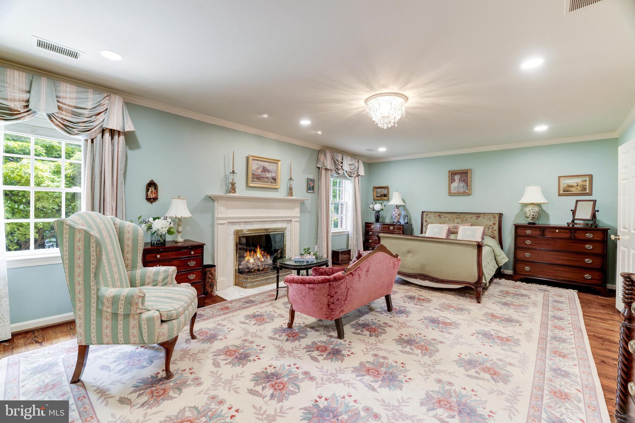 THE GLEBE - Residential