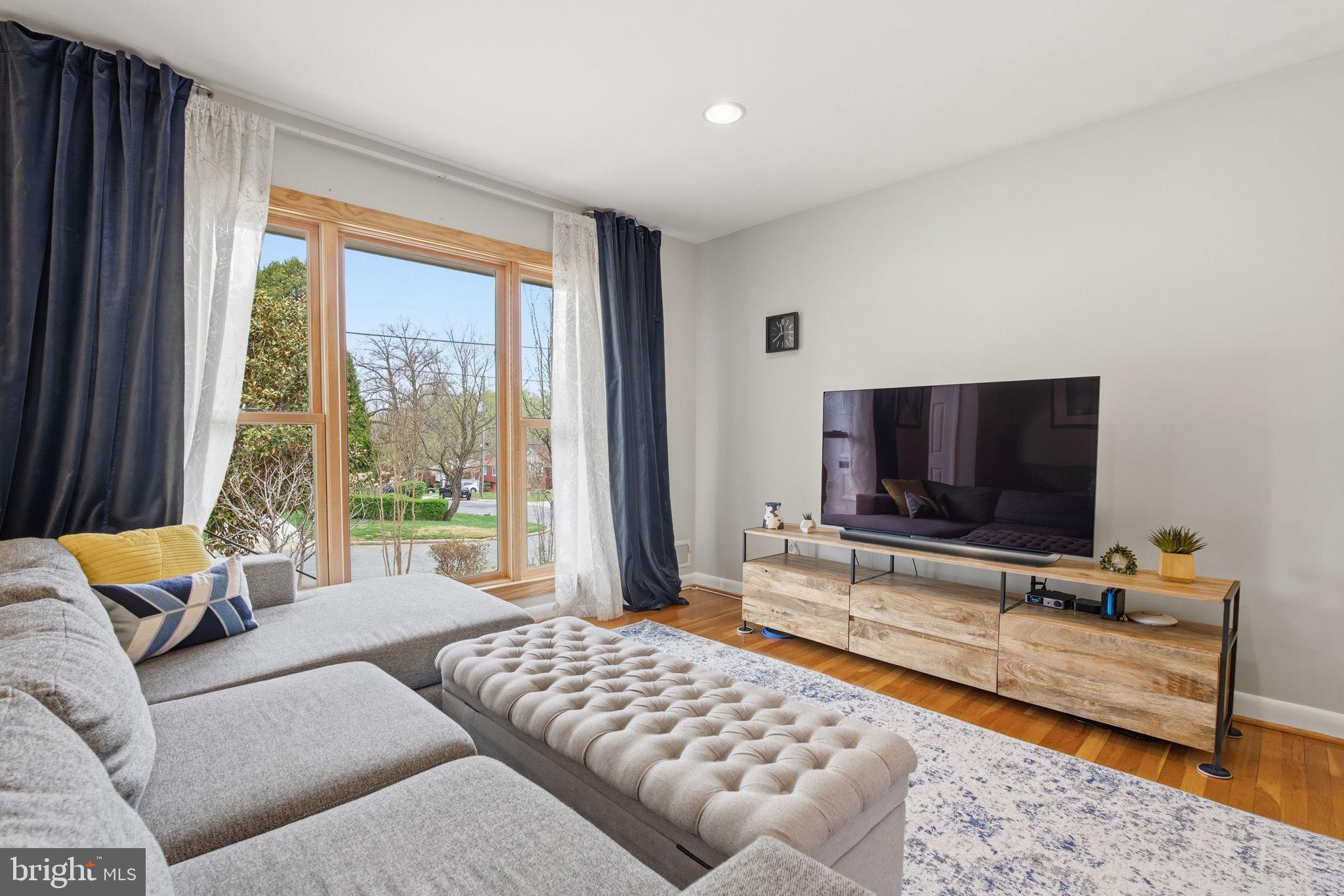 COHASSET - Residential