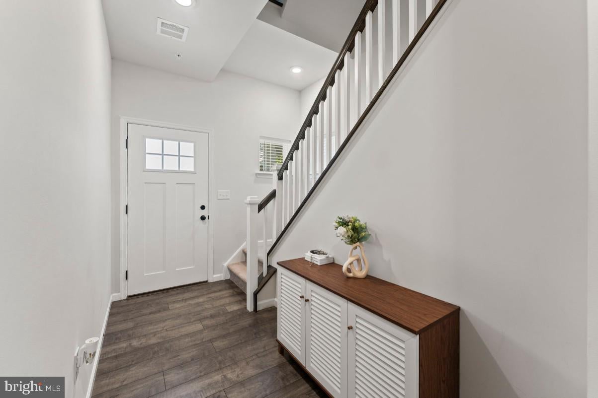 230 HONEY LANE