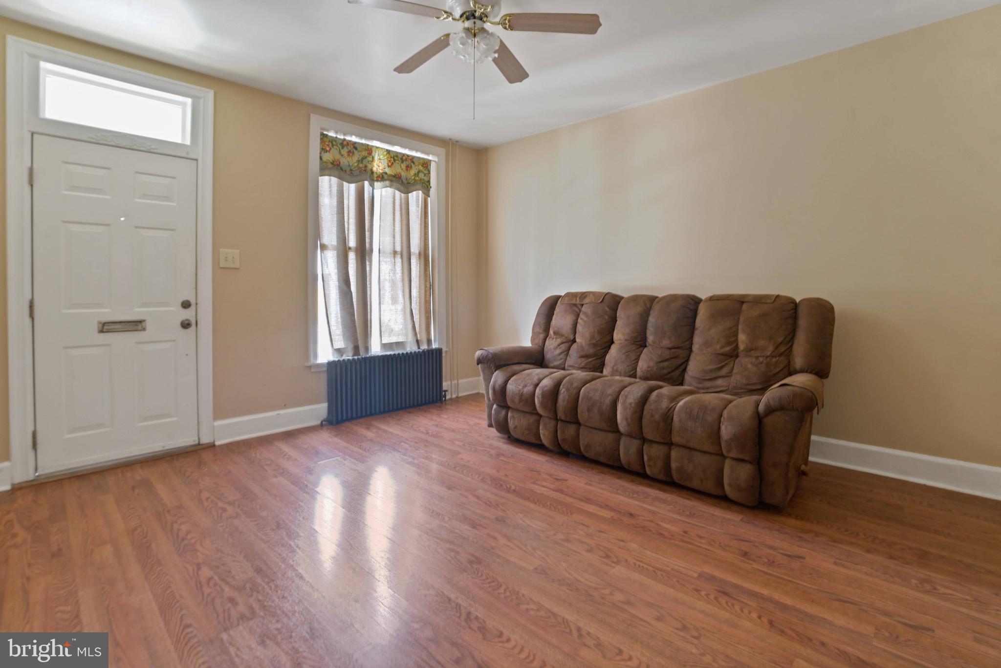 1527 DERRY STREET 1/2
