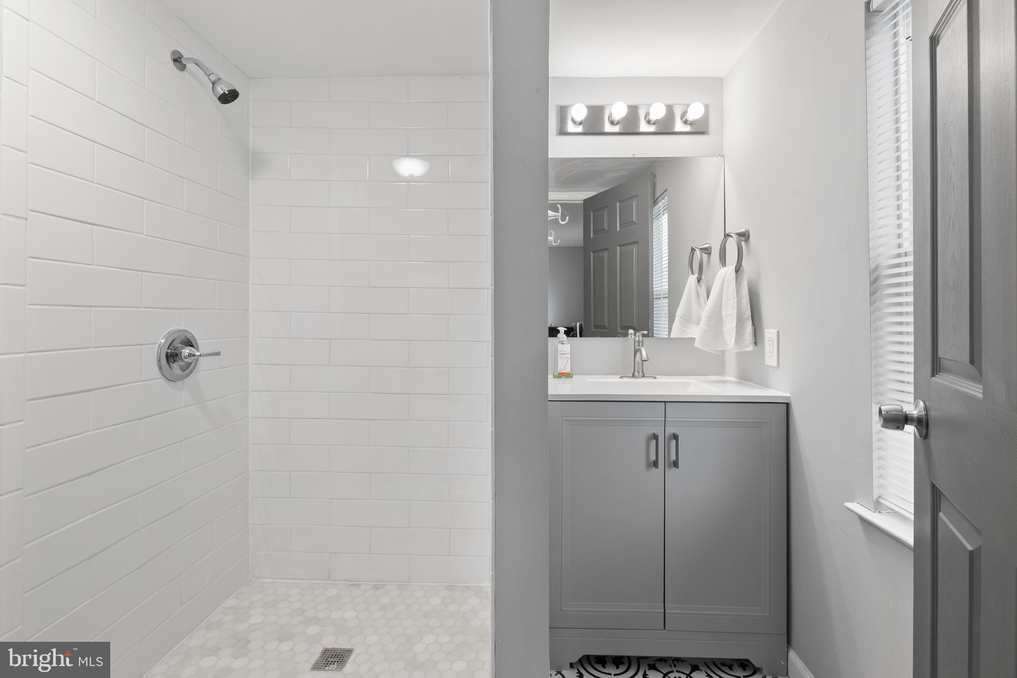 AVONDALE TERRACE - Residential