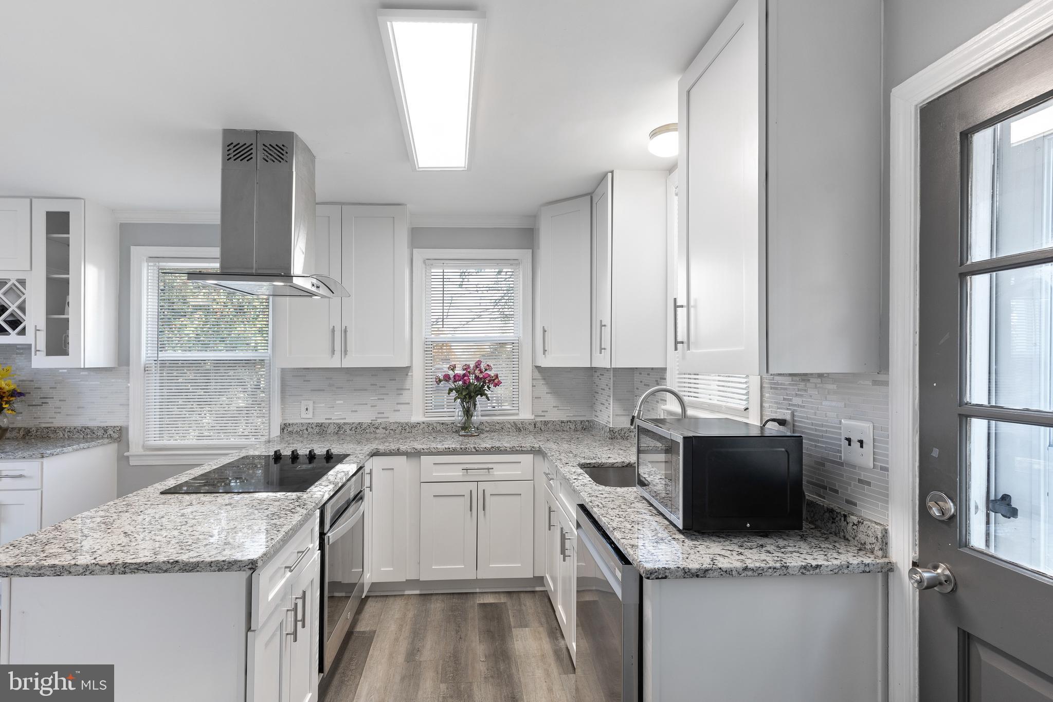 AVONDALE TERRACE - Residential