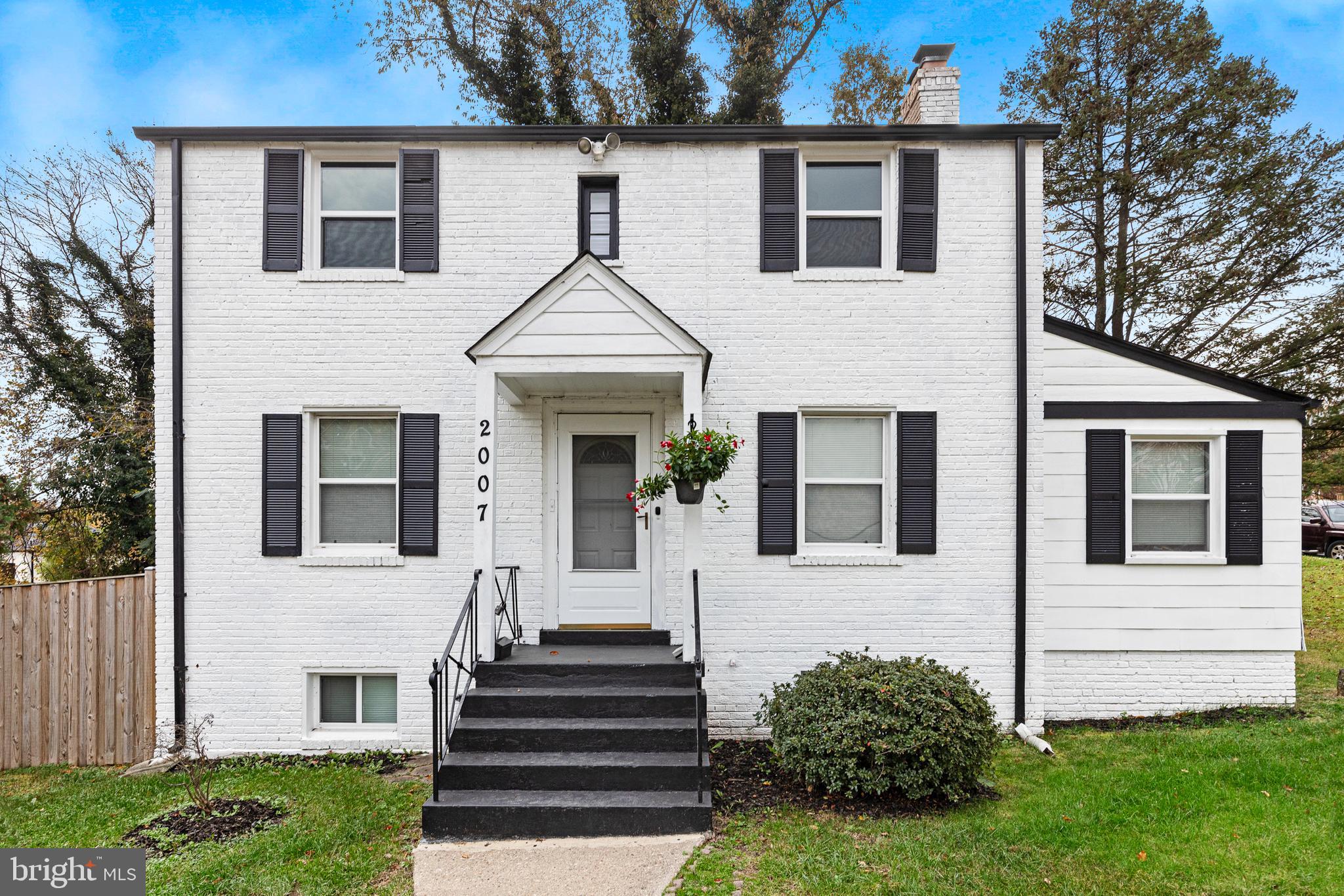 AVONDALE TERRACE - Residential