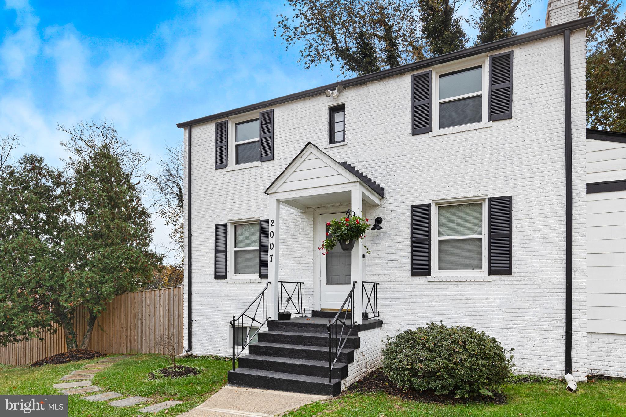 AVONDALE TERRACE - Residential