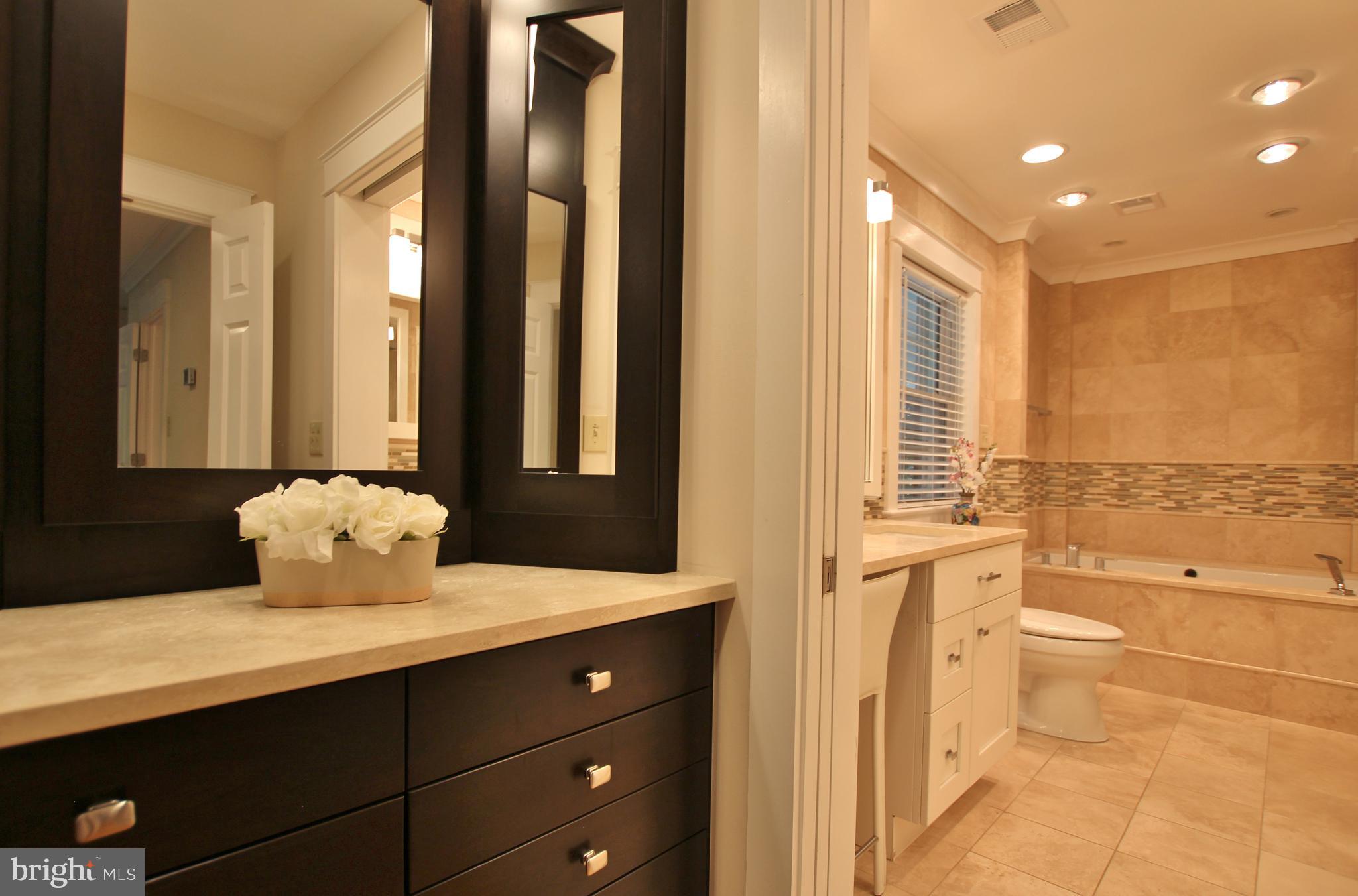 BROYHILL FOREST - Residential