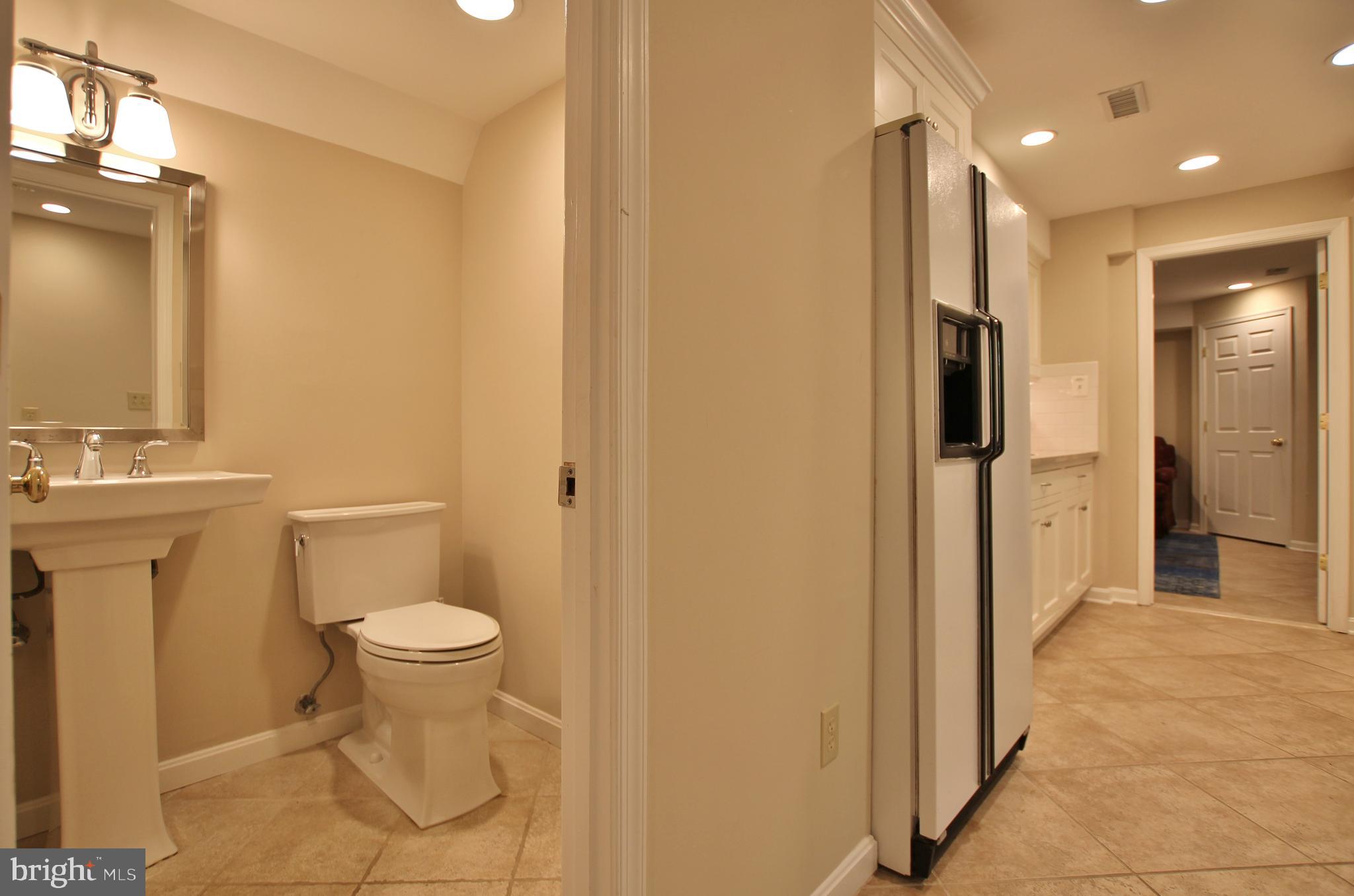 BROYHILL FOREST - Residential