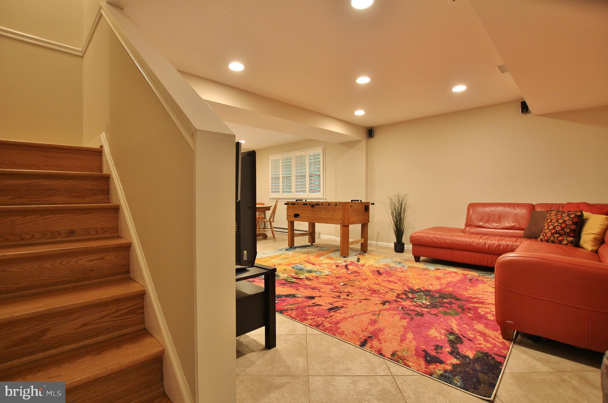 BROYHILL FOREST - Residential