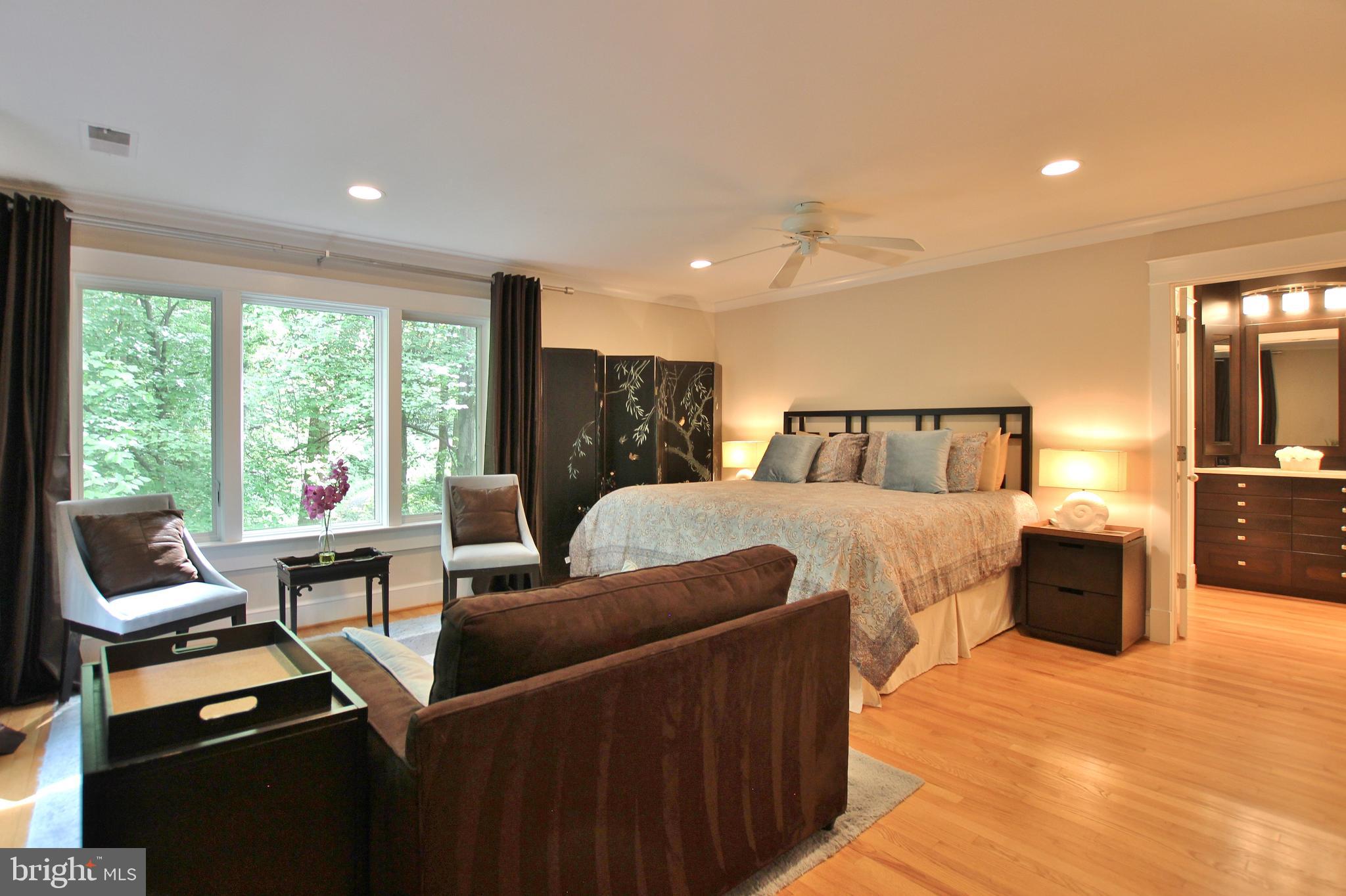 BROYHILL FOREST - Residential