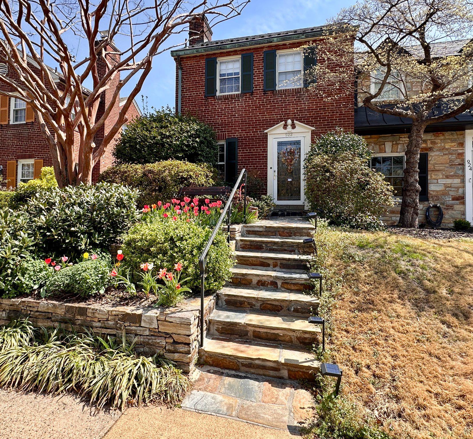 YATES GARDENS - Residential