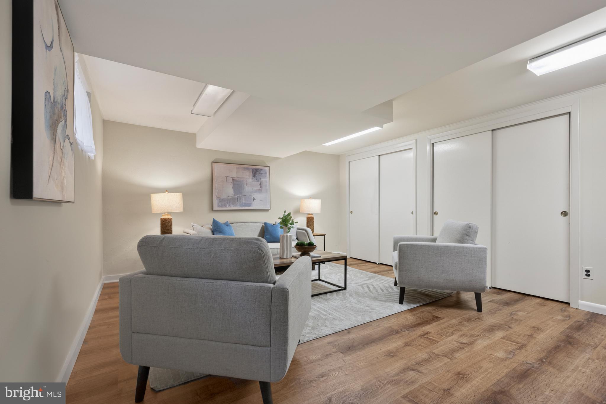 YATES GARDENS - Residential