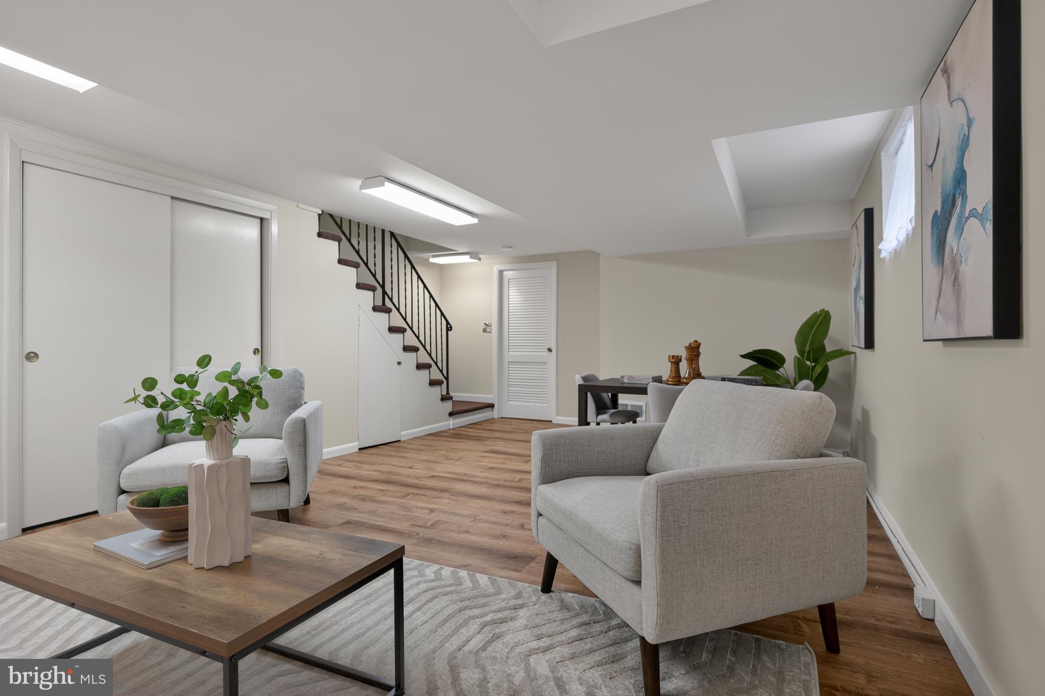 YATES GARDENS - Residential