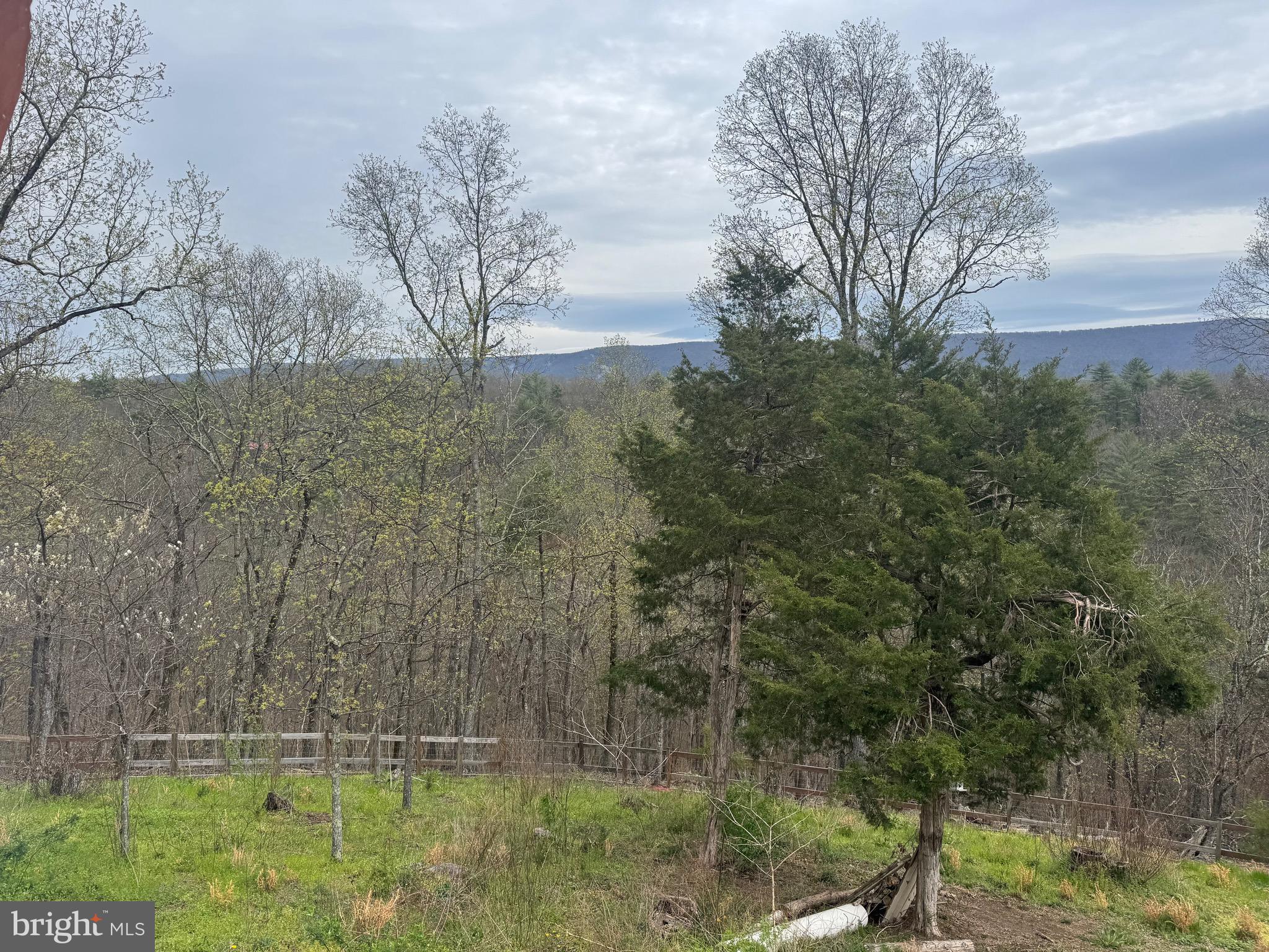 CEDAR RUN - Land